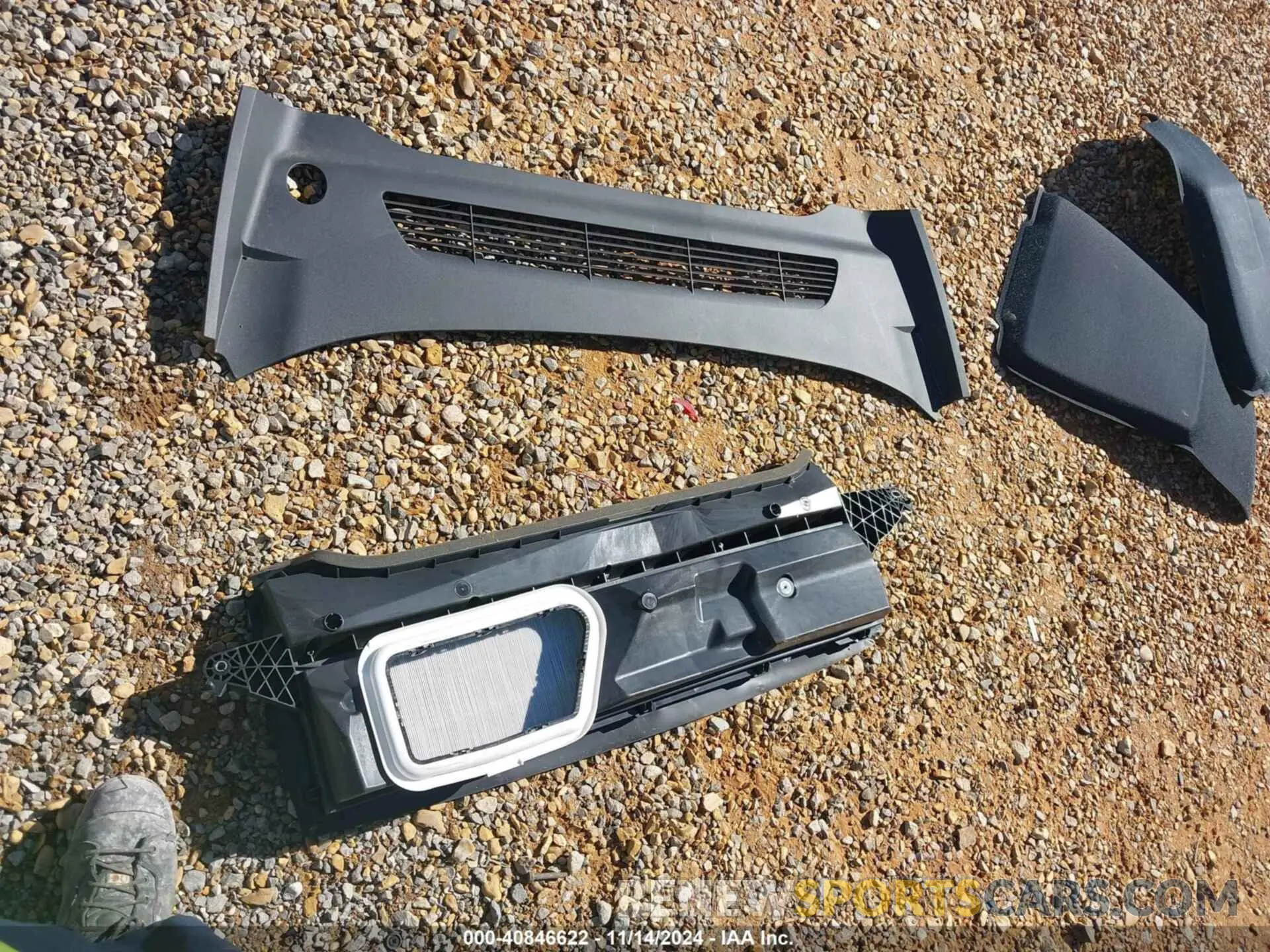 12 Photograph of a damaged car 7SAYGDEE6PA162723 TESLA MODEL Y 2023