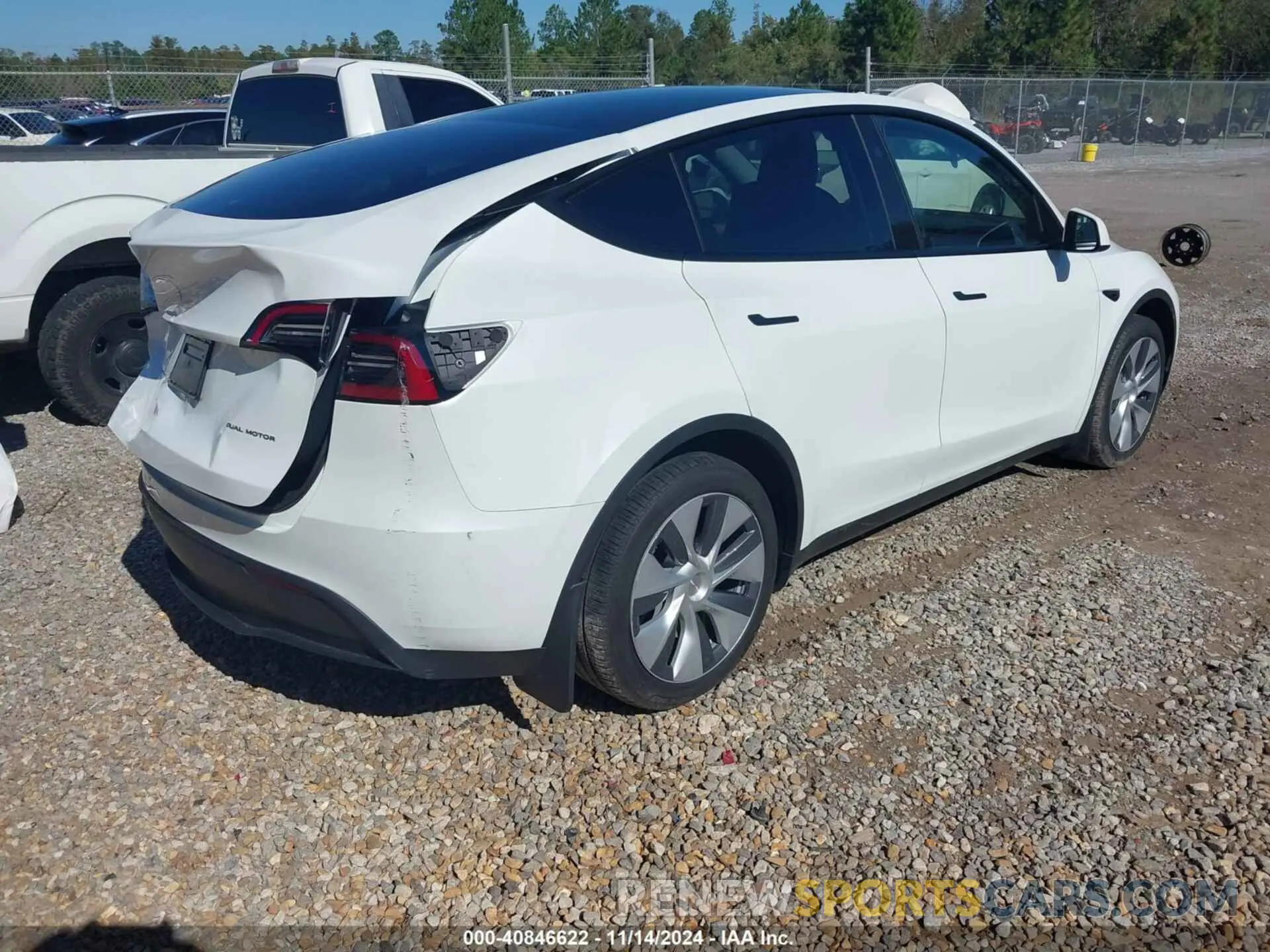 4 Photograph of a damaged car 7SAYGDEE6PA162723 TESLA MODEL Y 2023