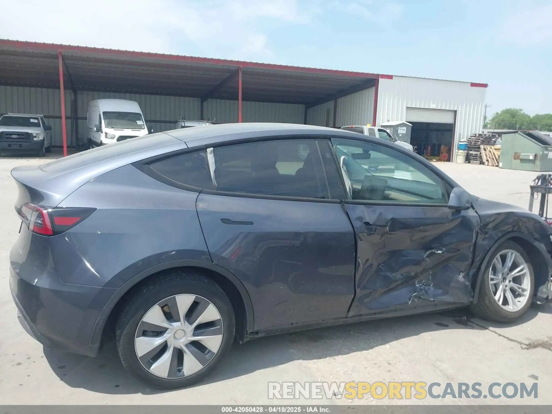 13 Photograph of a damaged car 7SAYGDEE6PA169168 TESLA MODEL Y 2023