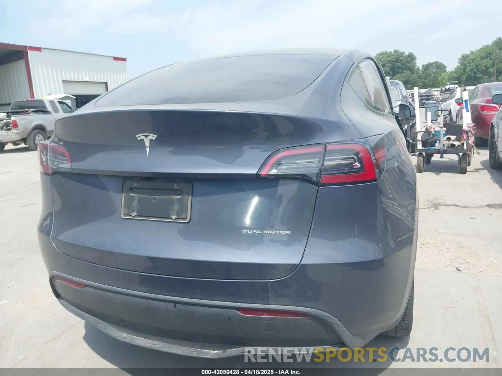 16 Photograph of a damaged car 7SAYGDEE6PA169168 TESLA MODEL Y 2023