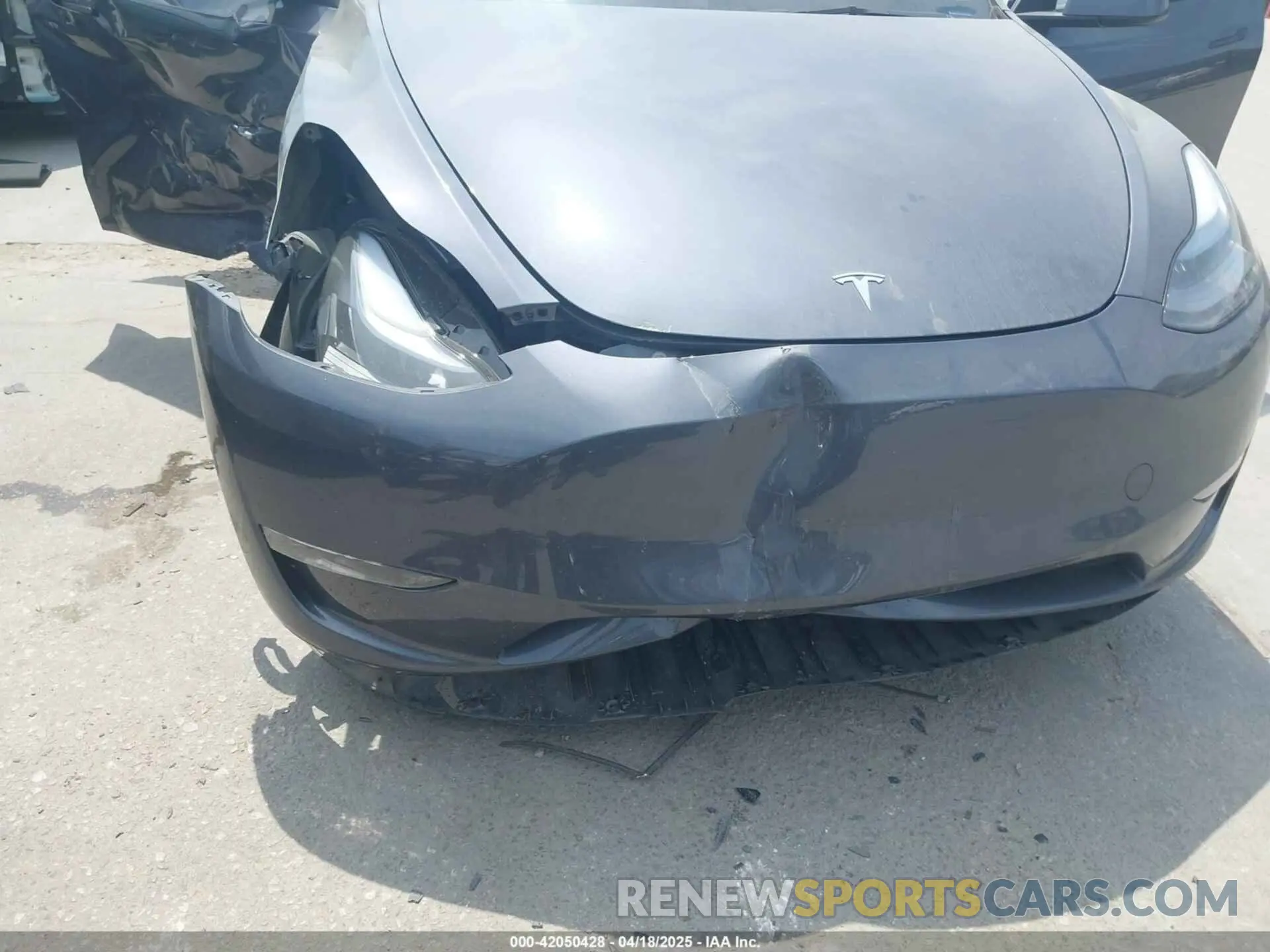 6 Photograph of a damaged car 7SAYGDEE6PA169168 TESLA MODEL Y 2023