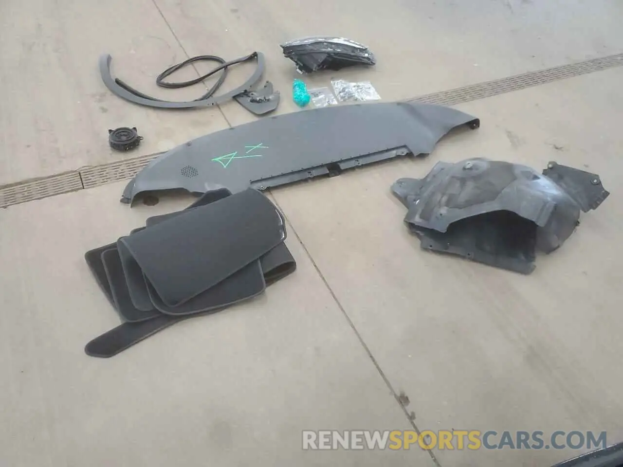 13 Photograph of a damaged car 7SAYGDEE6PA179733 TESLA MODEL Y 2023