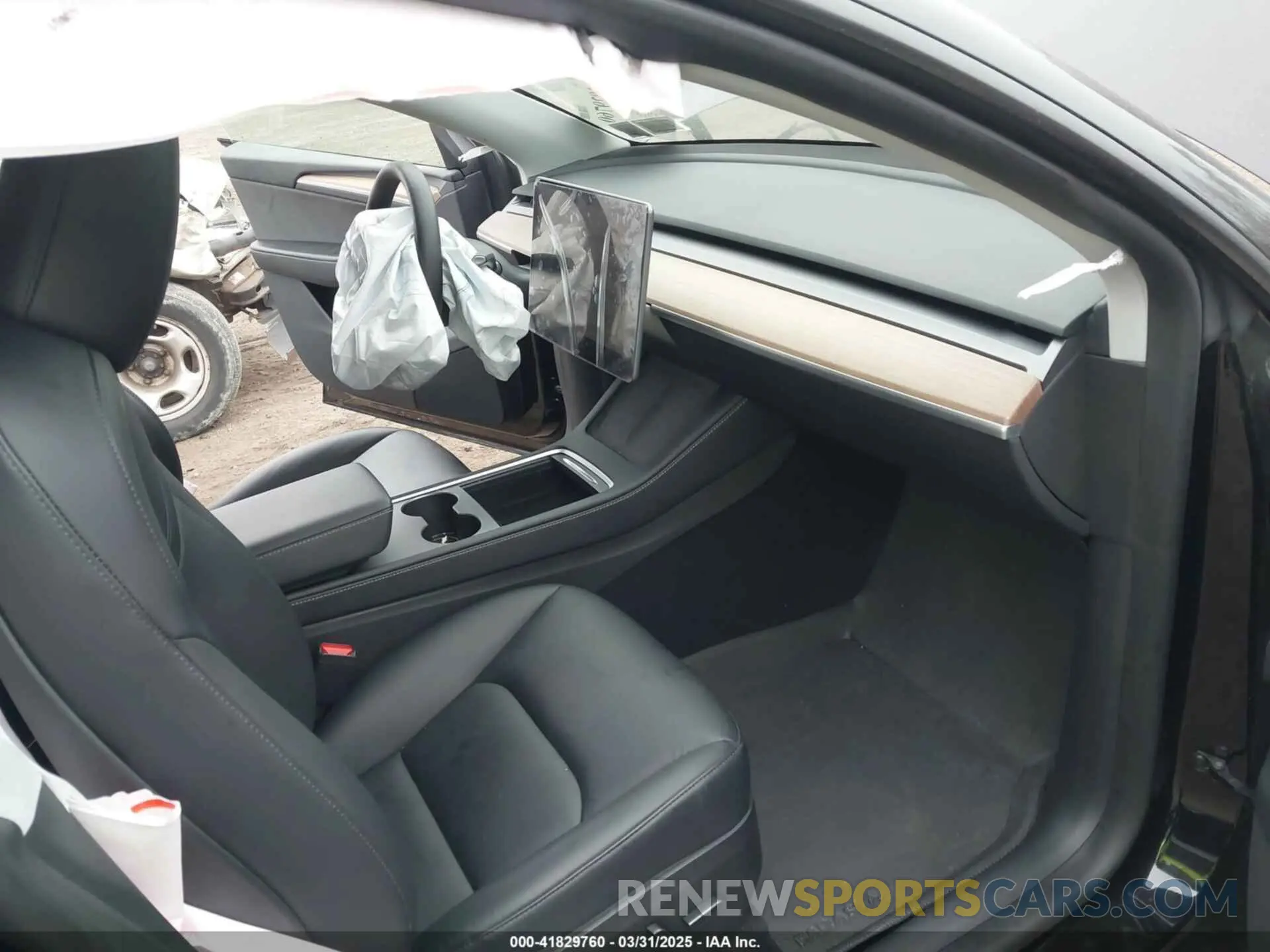 5 Photograph of a damaged car 7SAYGDEE6PA180980 TESLA MODEL Y 2023