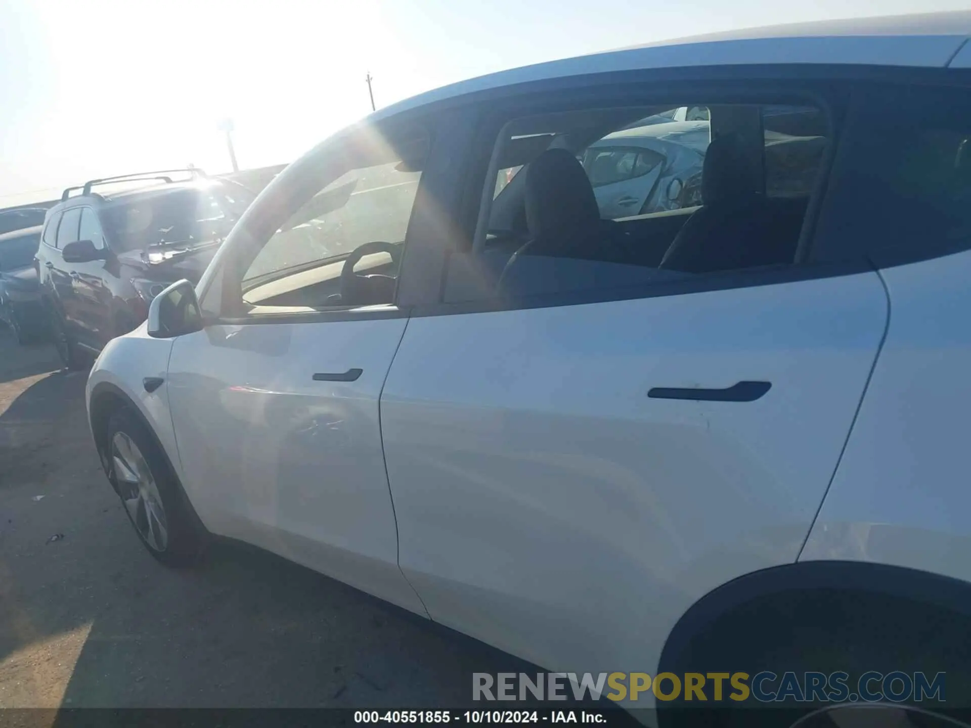 13 Photograph of a damaged car 7SAYGDEE6PA184740 TESLA MODEL Y 2023