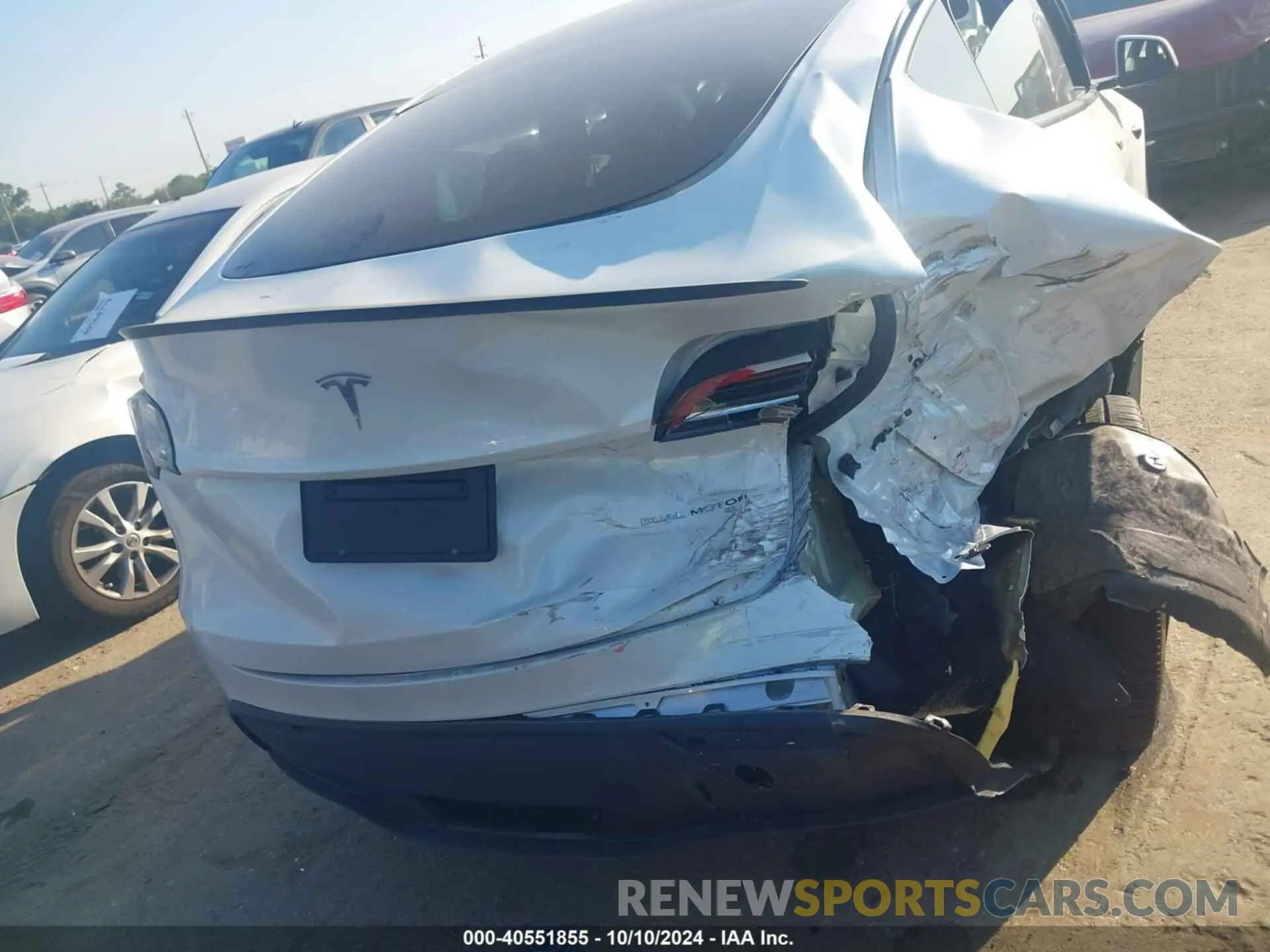 15 Photograph of a damaged car 7SAYGDEE6PA184740 TESLA MODEL Y 2023