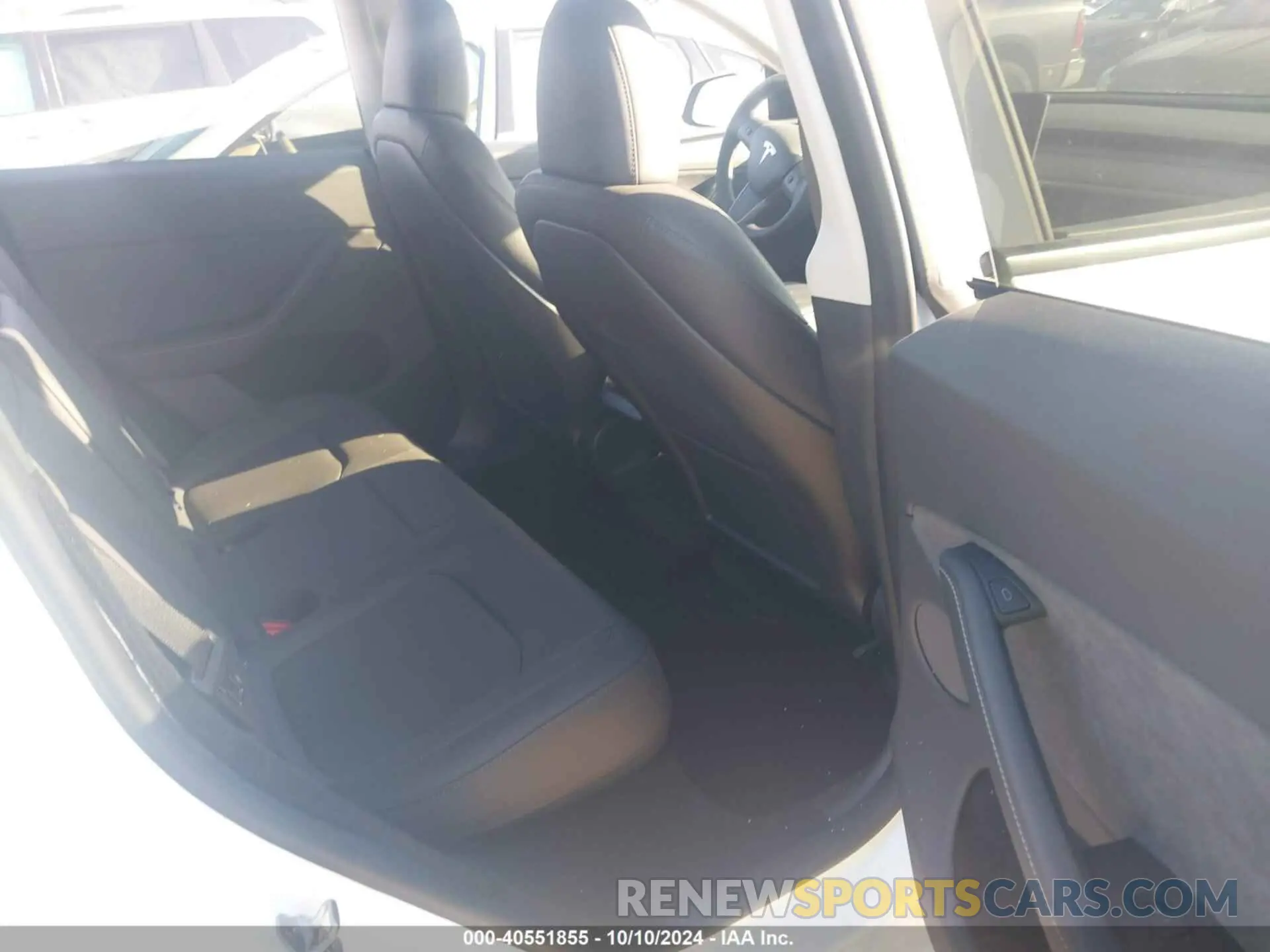 8 Photograph of a damaged car 7SAYGDEE6PA184740 TESLA MODEL Y 2023