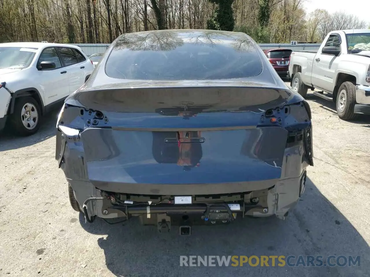 6 Photograph of a damaged car 7SAYGDEE6PA185502 TESLA MODEL Y 2023