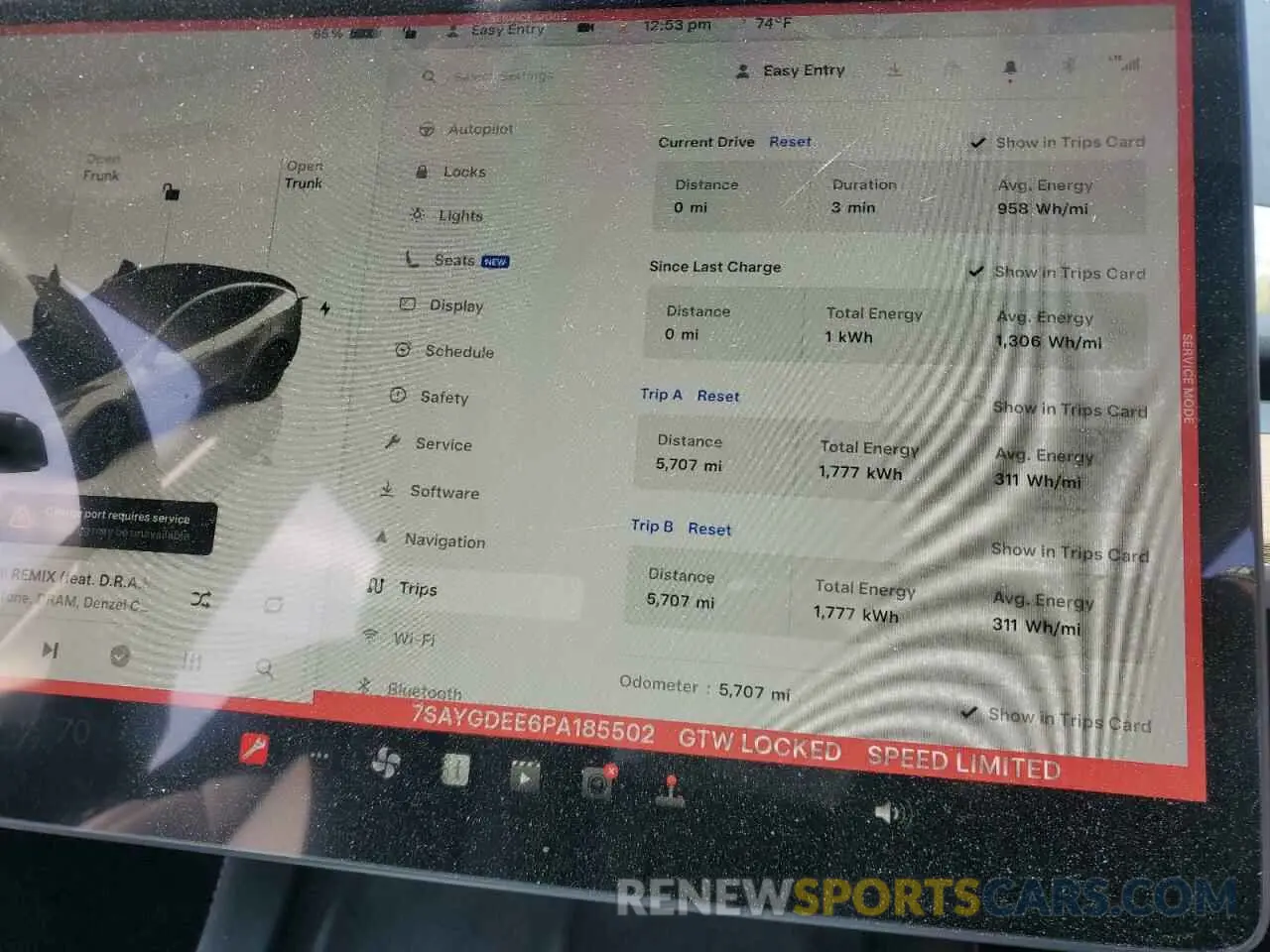 9 Photograph of a damaged car 7SAYGDEE6PA185502 TESLA MODEL Y 2023