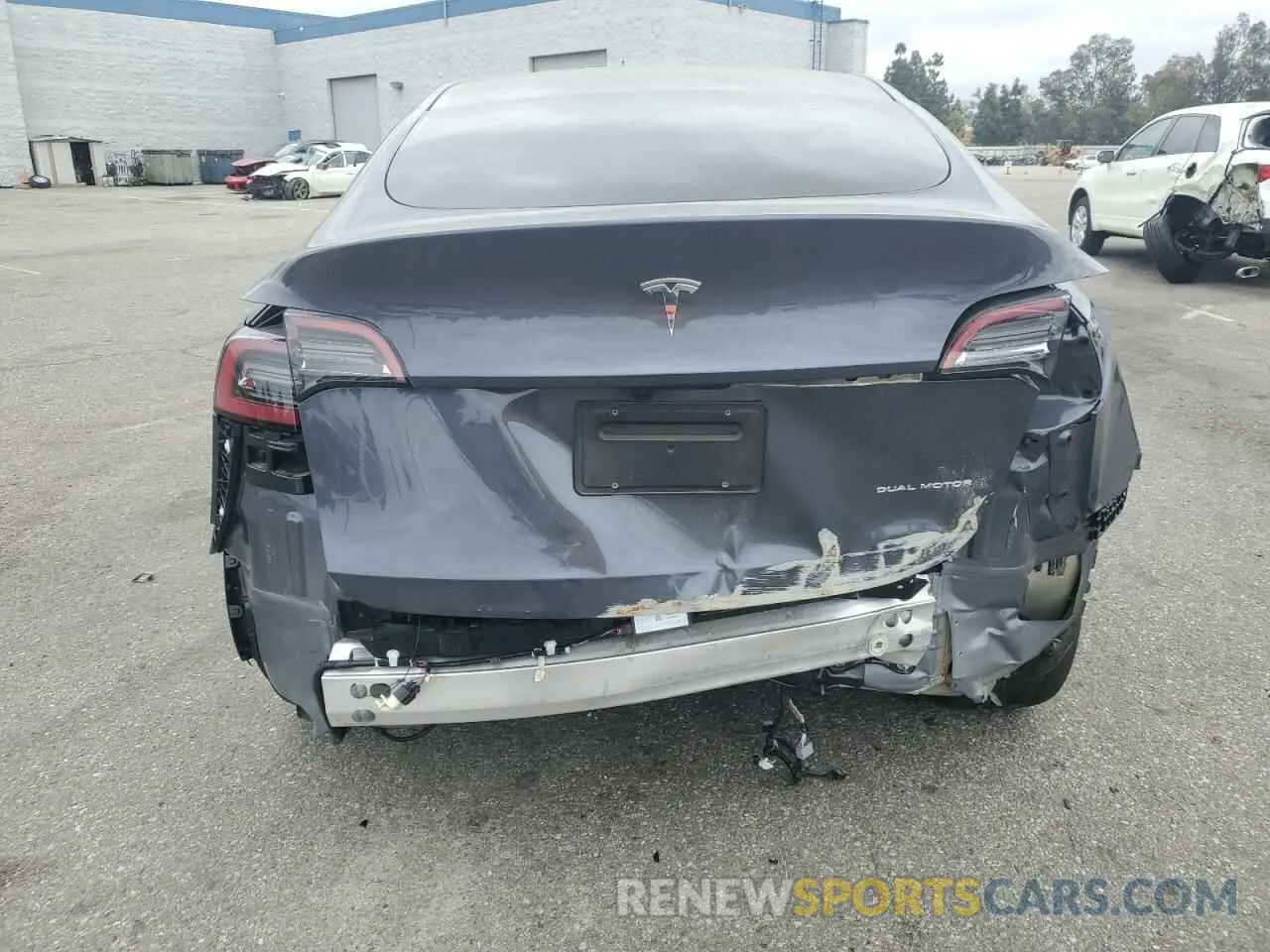 6 Photograph of a damaged car 7SAYGDEE6PA190523 TESLA MODEL Y 2023
