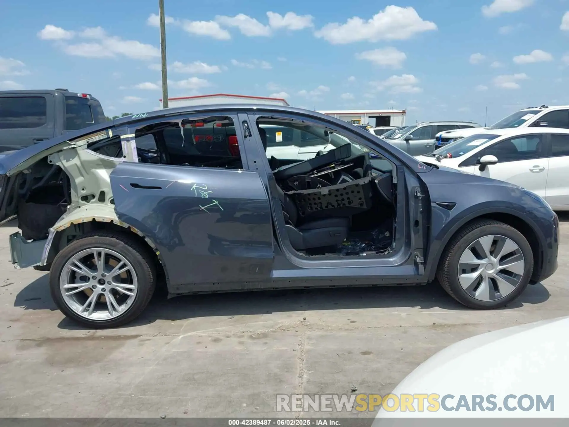 12 Photograph of a damaged car 7SAYGDEE6PA196760 TESLA MODEL Y 2023