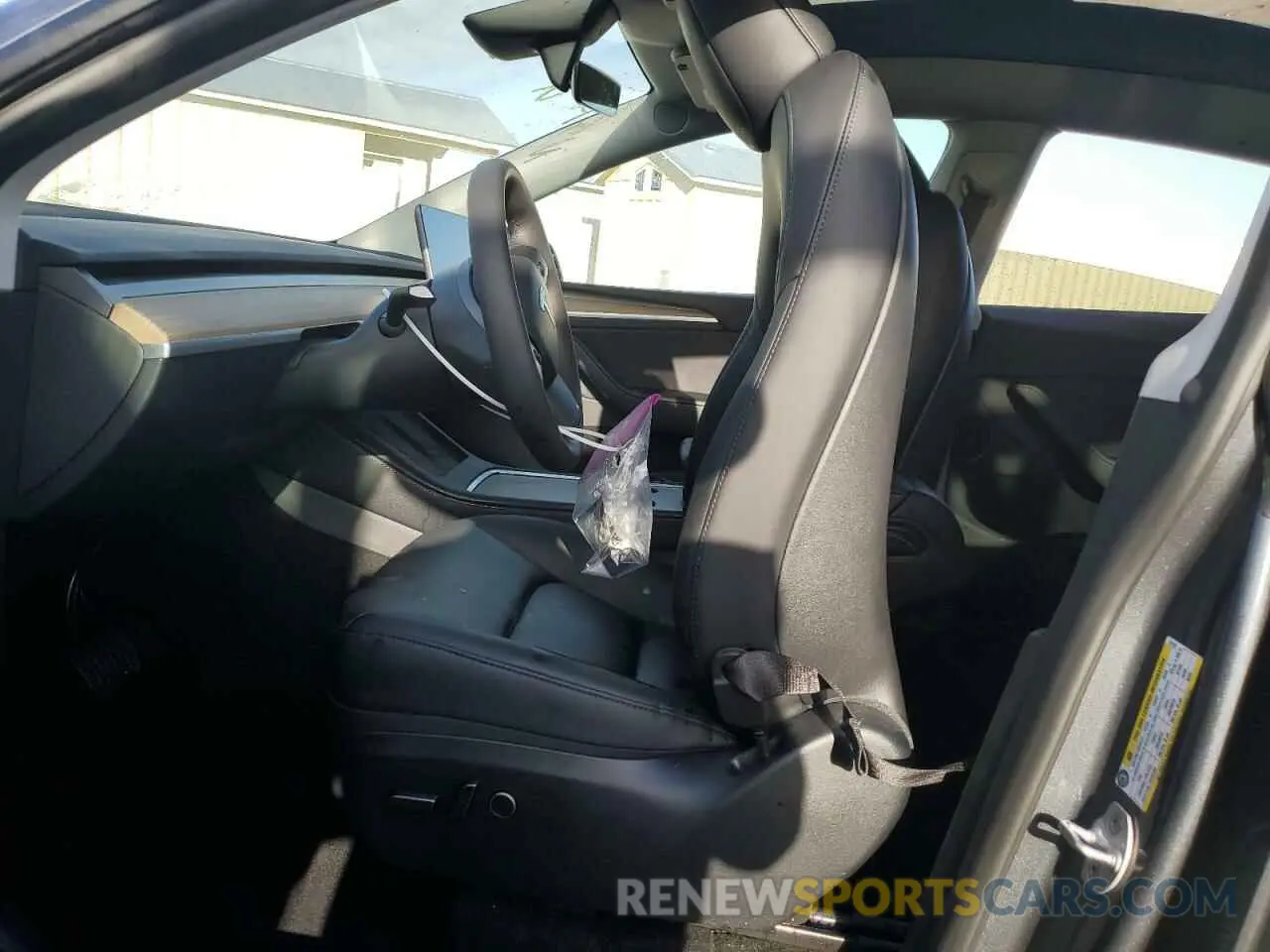 7 Photograph of a damaged car 7SAYGDEE6PA211127 TESLA MODEL Y 2023