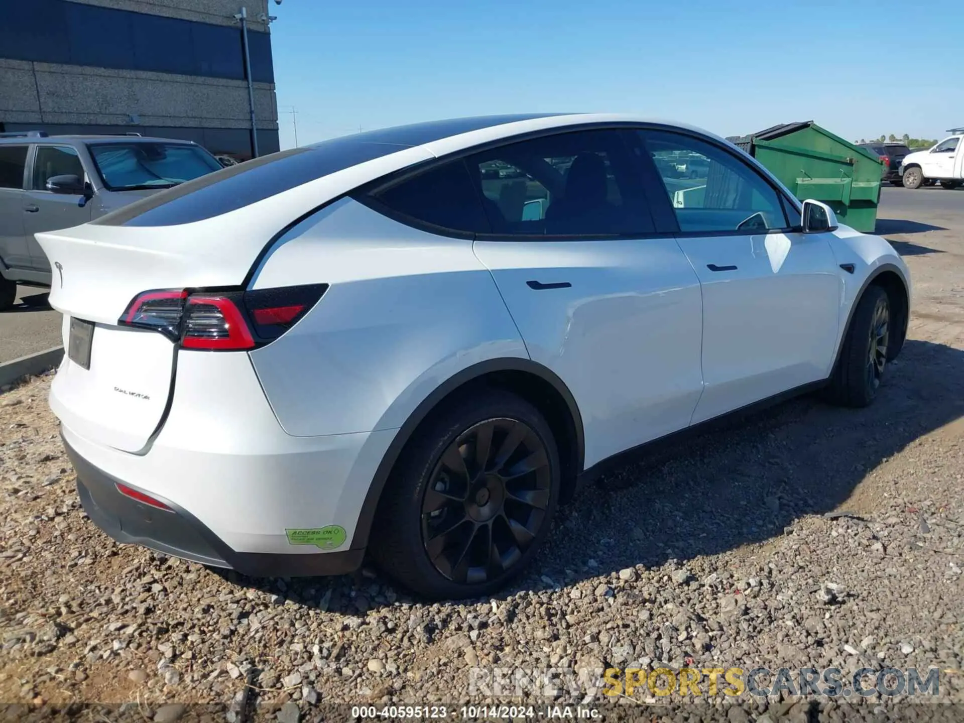 4 Photograph of a damaged car 7SAYGDEE6PF588608 TESLA MODEL Y 2023