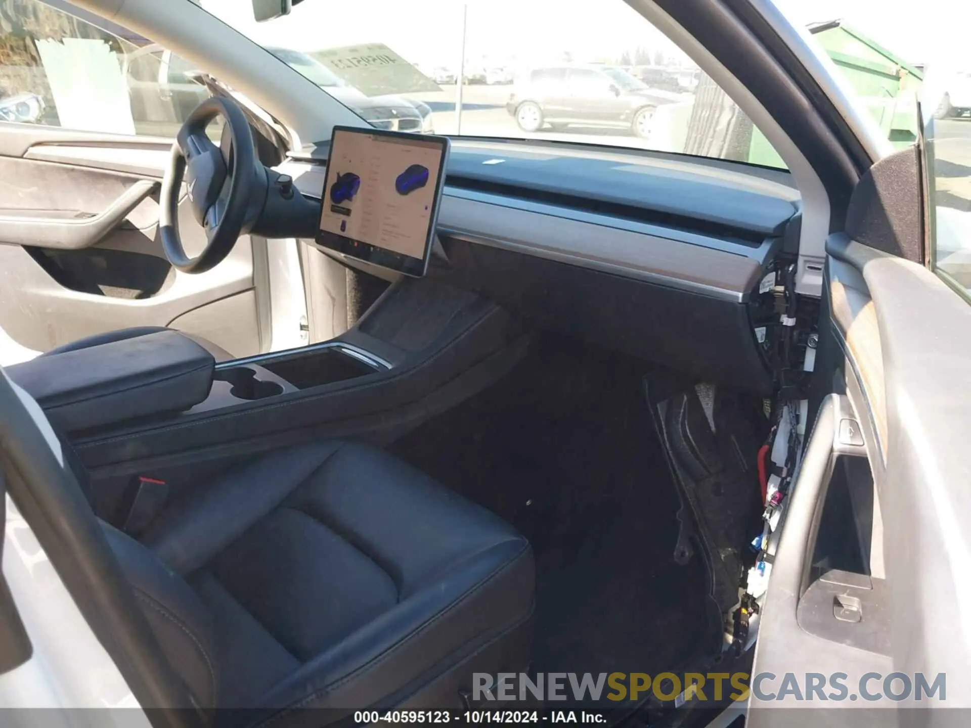 5 Photograph of a damaged car 7SAYGDEE6PF588608 TESLA MODEL Y 2023