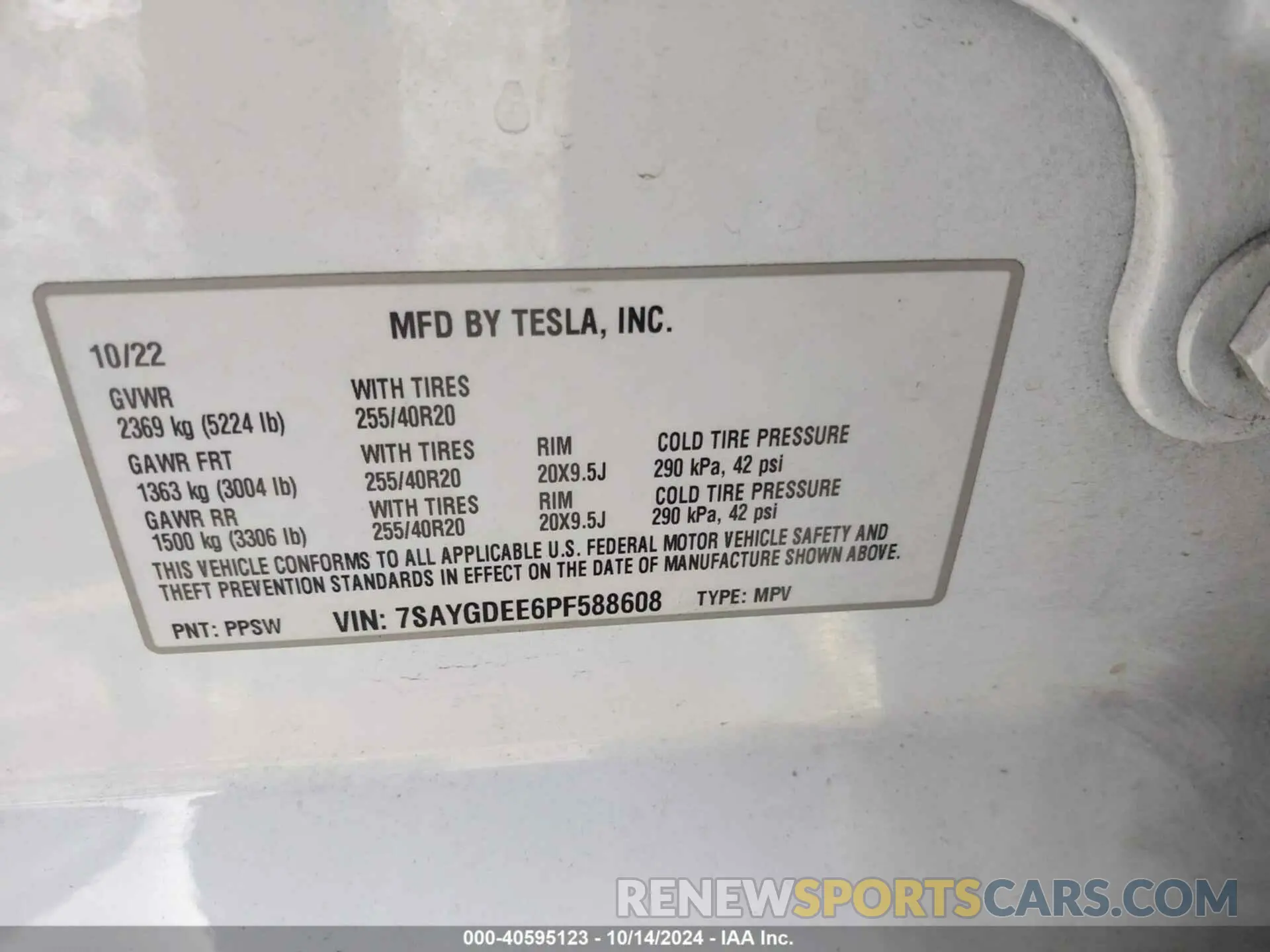 9 Photograph of a damaged car 7SAYGDEE6PF588608 TESLA MODEL Y 2023
