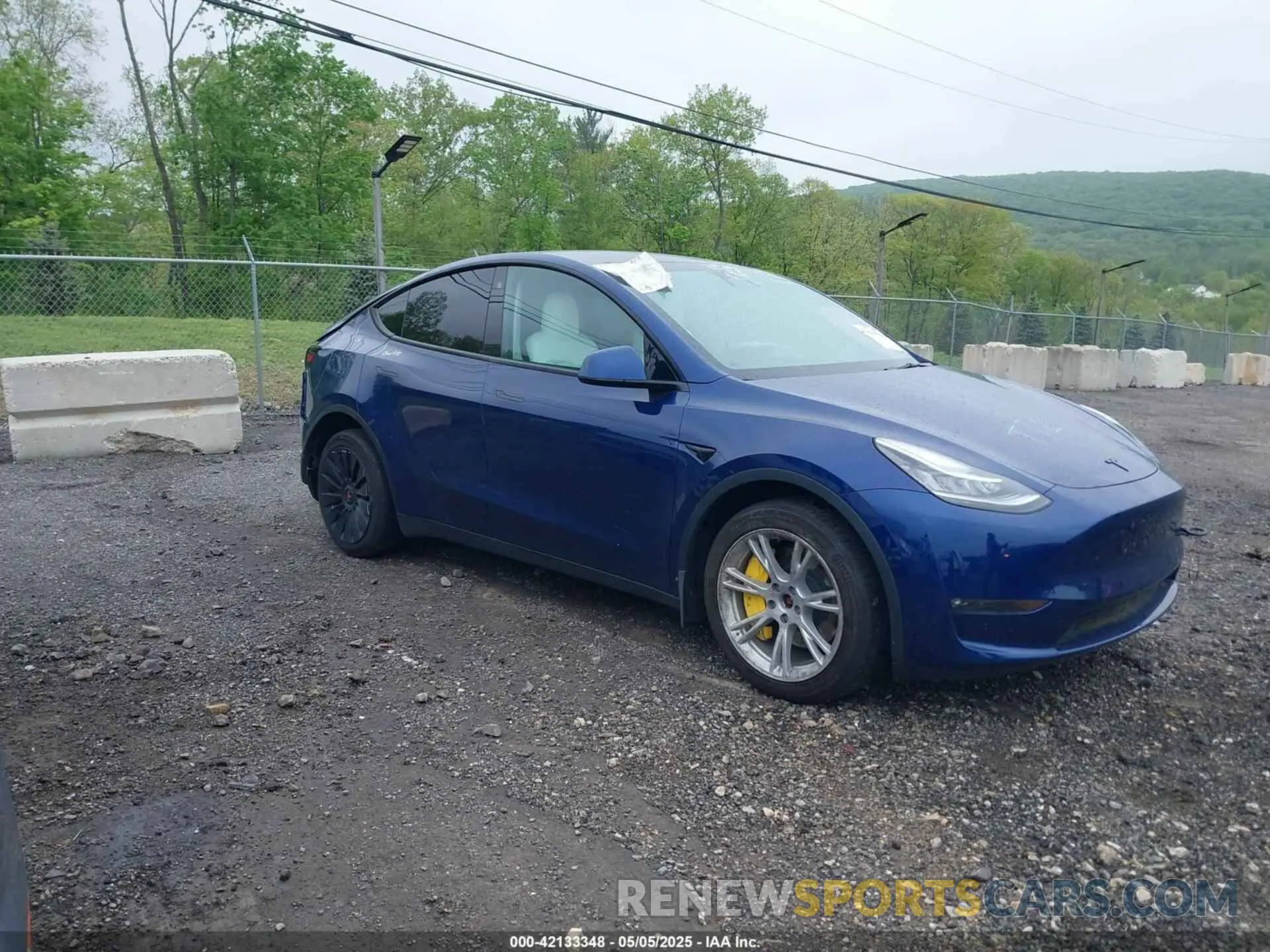 1 Photograph of a damaged car 7SAYGDEE6PF603981 TESLA MODEL Y 2023