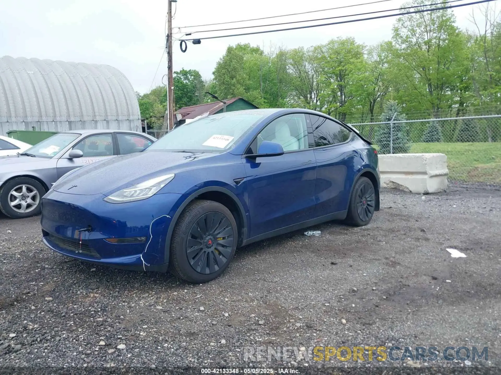 2 Photograph of a damaged car 7SAYGDEE6PF603981 TESLA MODEL Y 2023