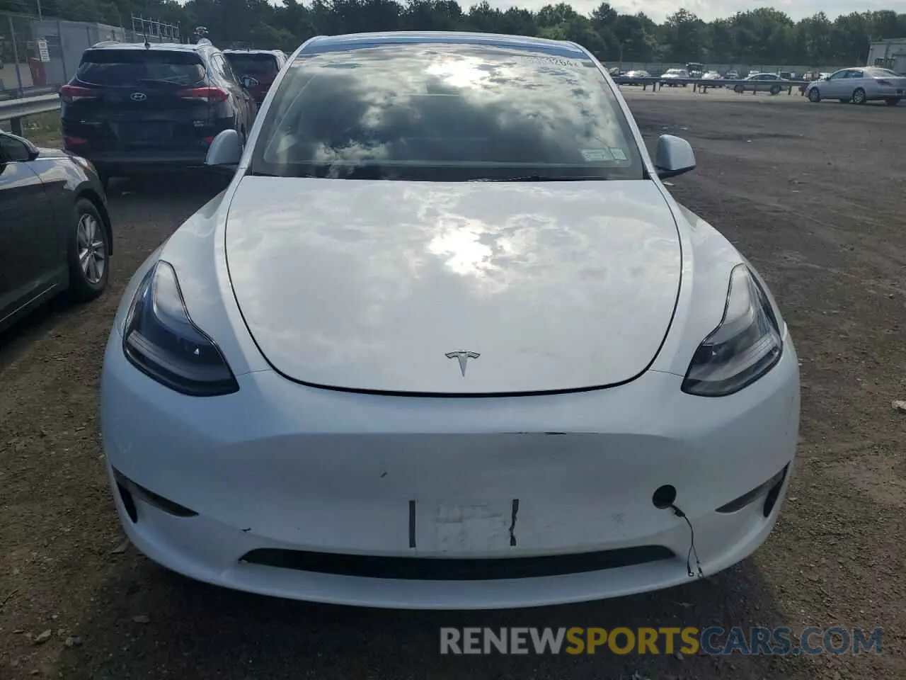 5 Photograph of a damaged car 7SAYGDEE6PF604497 TESLA MODEL Y 2023