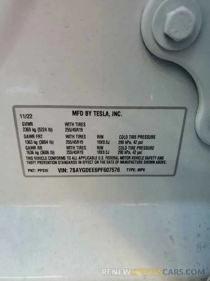 12 Photograph of a damaged car 7SAYGDEE6PF607576 TESLA MODEL Y 2023
