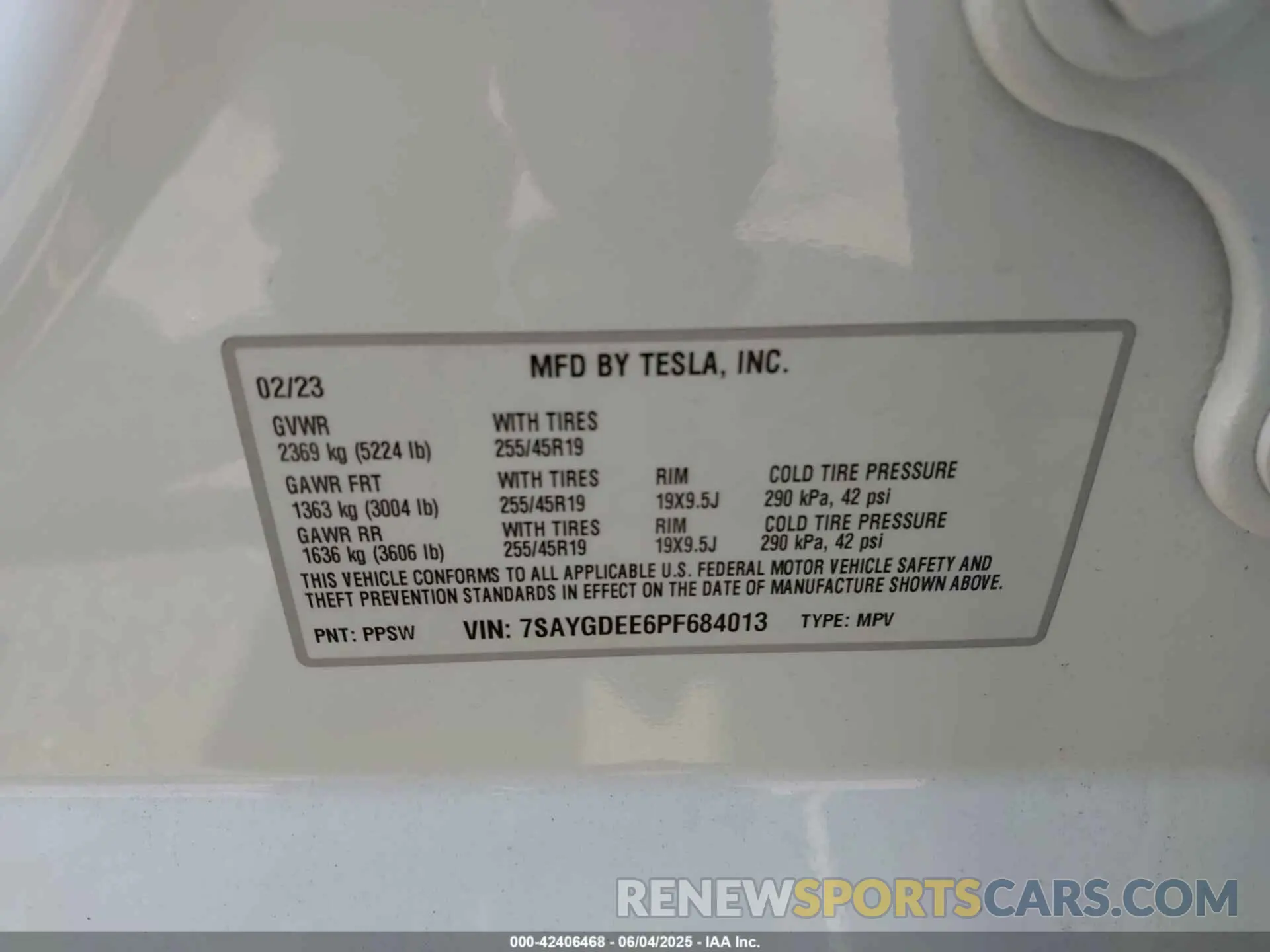 9 Photograph of a damaged car 7SAYGDEE6PF684013 TESLA MODEL Y 2023