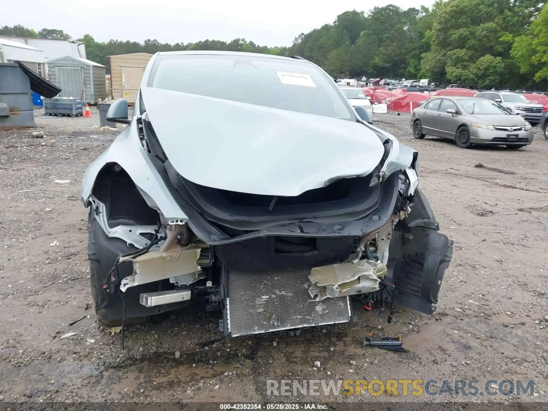 6 Photograph of a damaged car 7SAYGDEE6PF685422 TESLA MODEL Y 2023