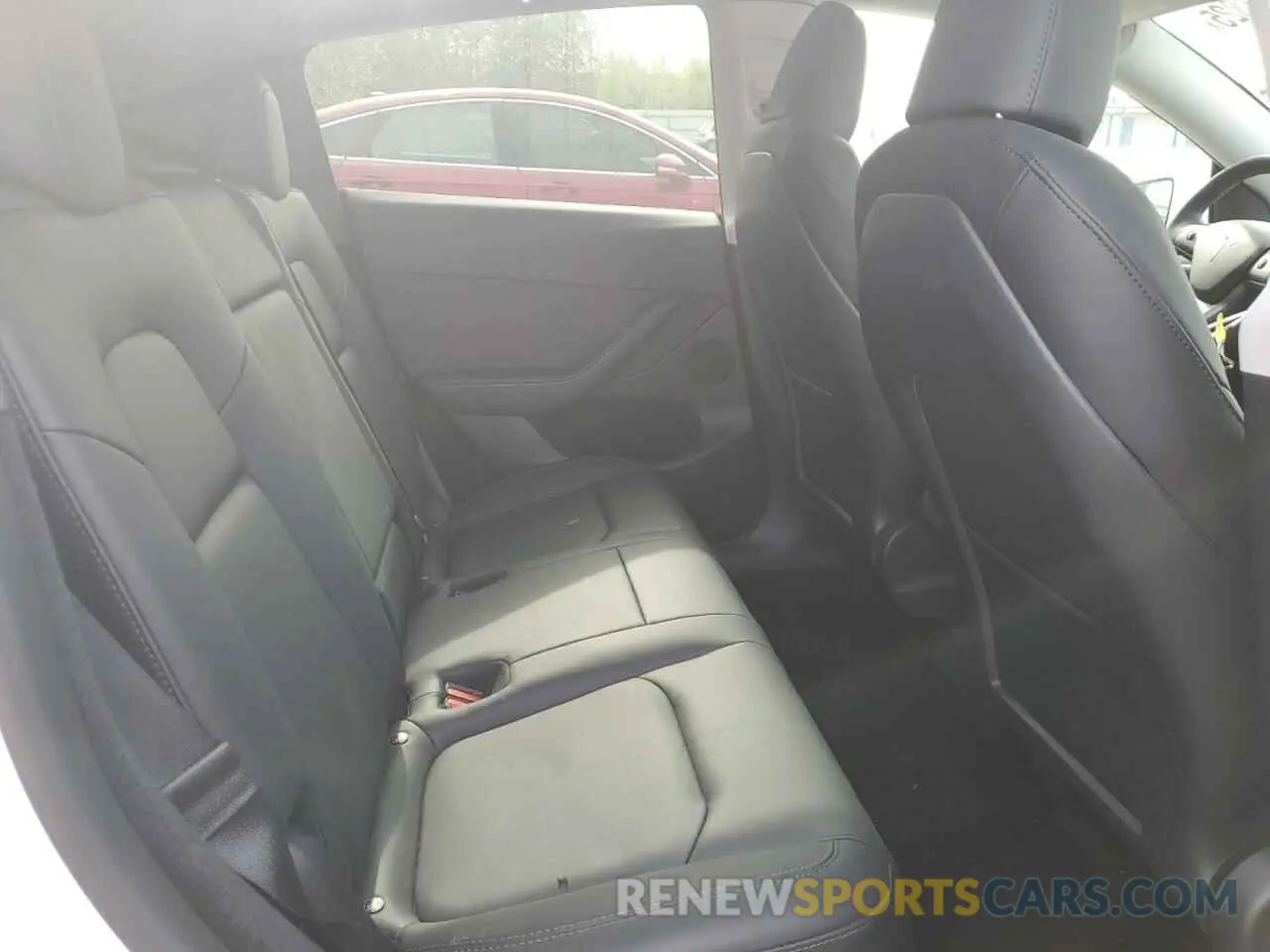 11 Photograph of a damaged car 7SAYGDEE6PF692970 TESLA MODEL Y 2023