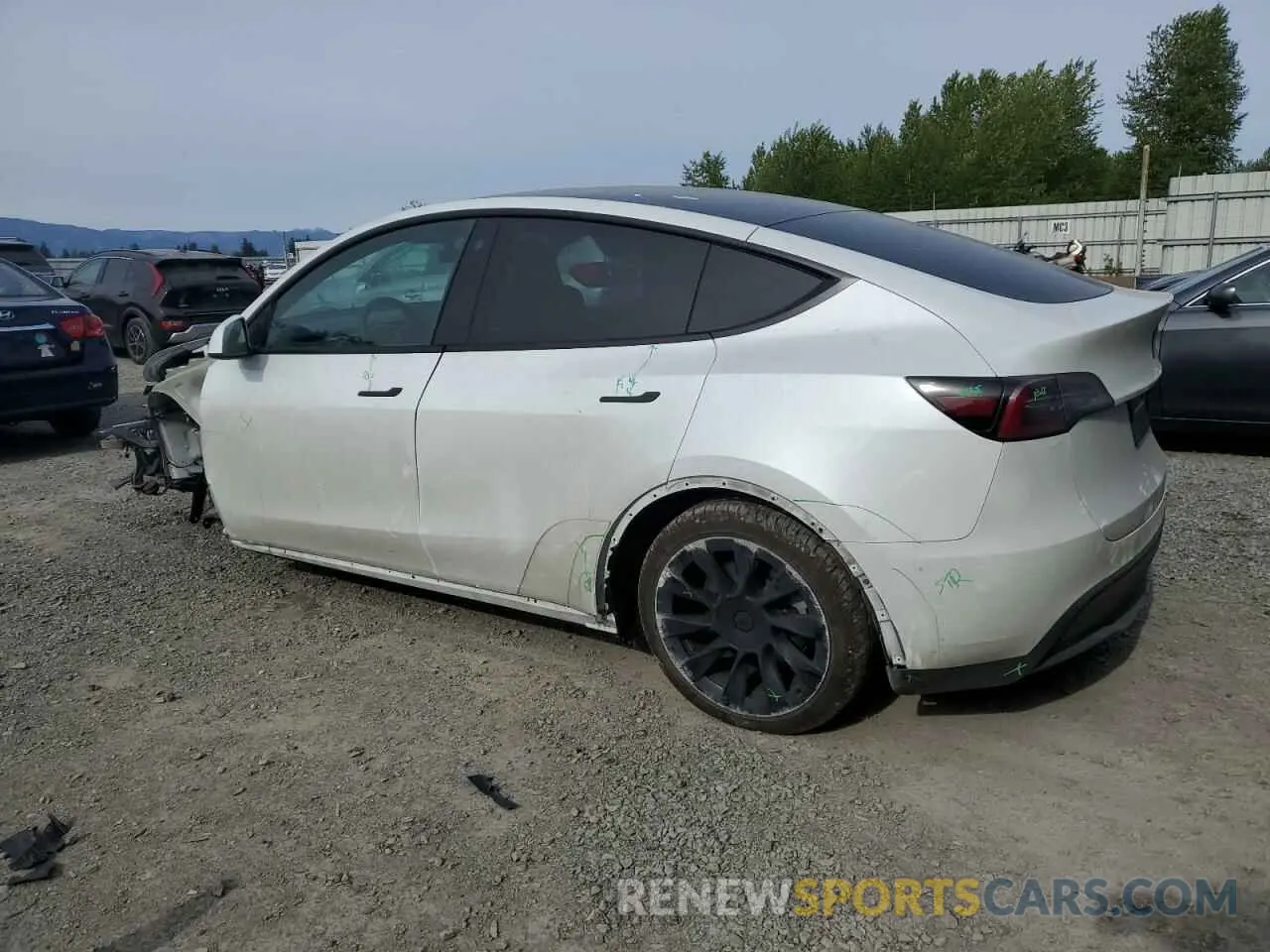 2 Photograph of a damaged car 7SAYGDEE6PF692970 TESLA MODEL Y 2023