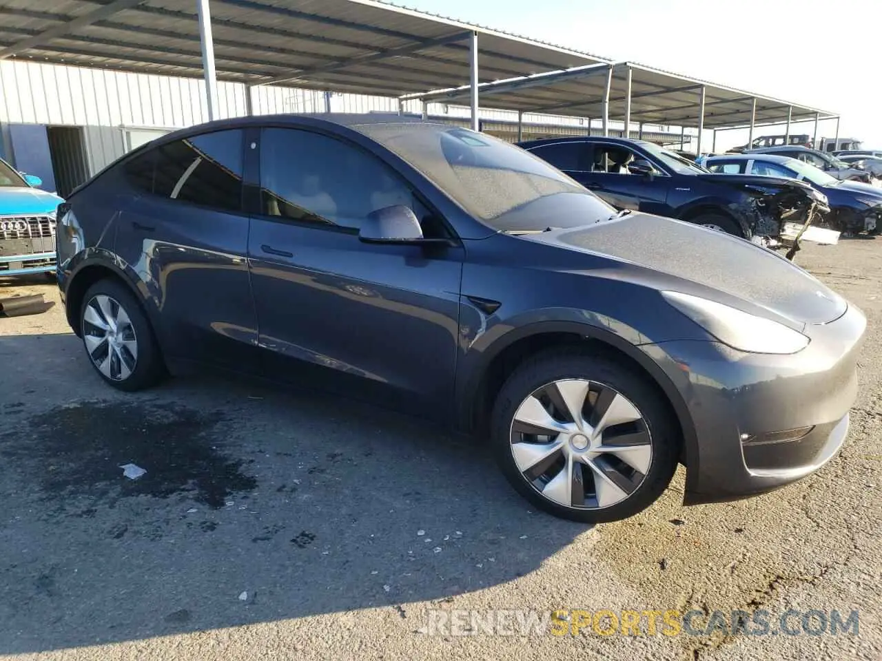 4 Photograph of a damaged car 7SAYGDEE6PF701344 TESLA MODEL Y 2023