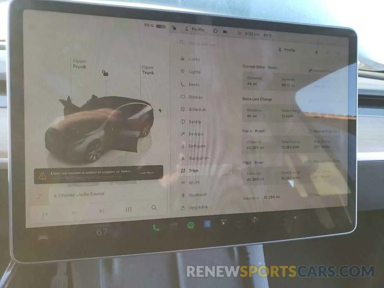 9 Photograph of a damaged car 7SAYGDEE6PF701344 TESLA MODEL Y 2023