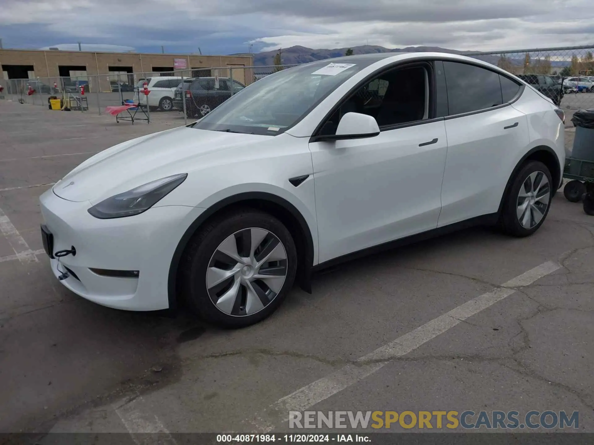 2 Photograph of a damaged car 7SAYGDEE6PF758451 TESLA MODEL Y 2023