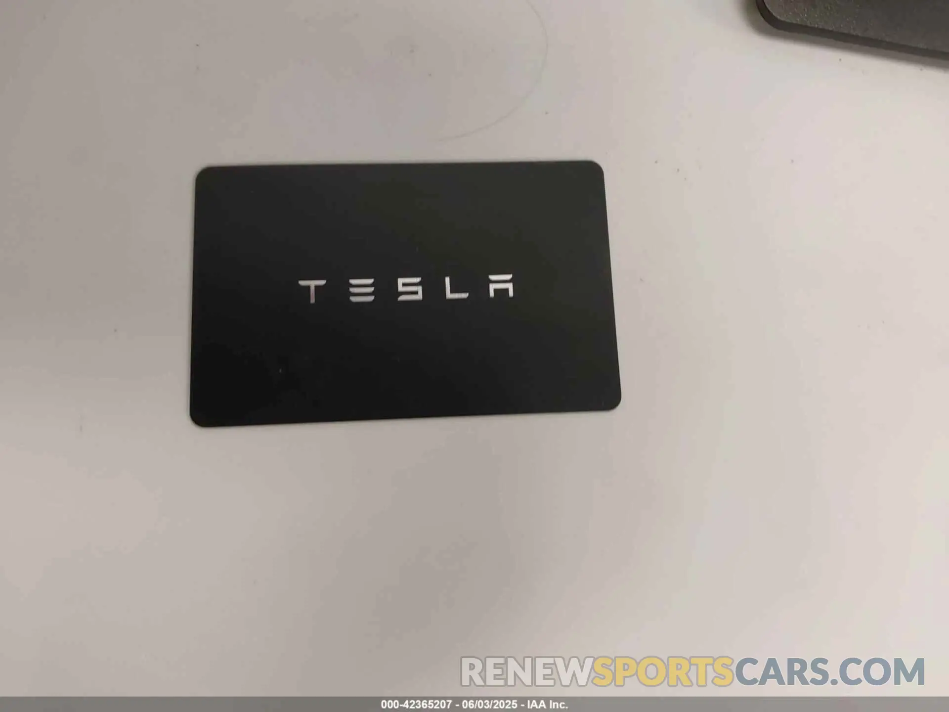 11 Photograph of a damaged car 7SAYGDEE6PF810984 TESLA MODEL Y 2023