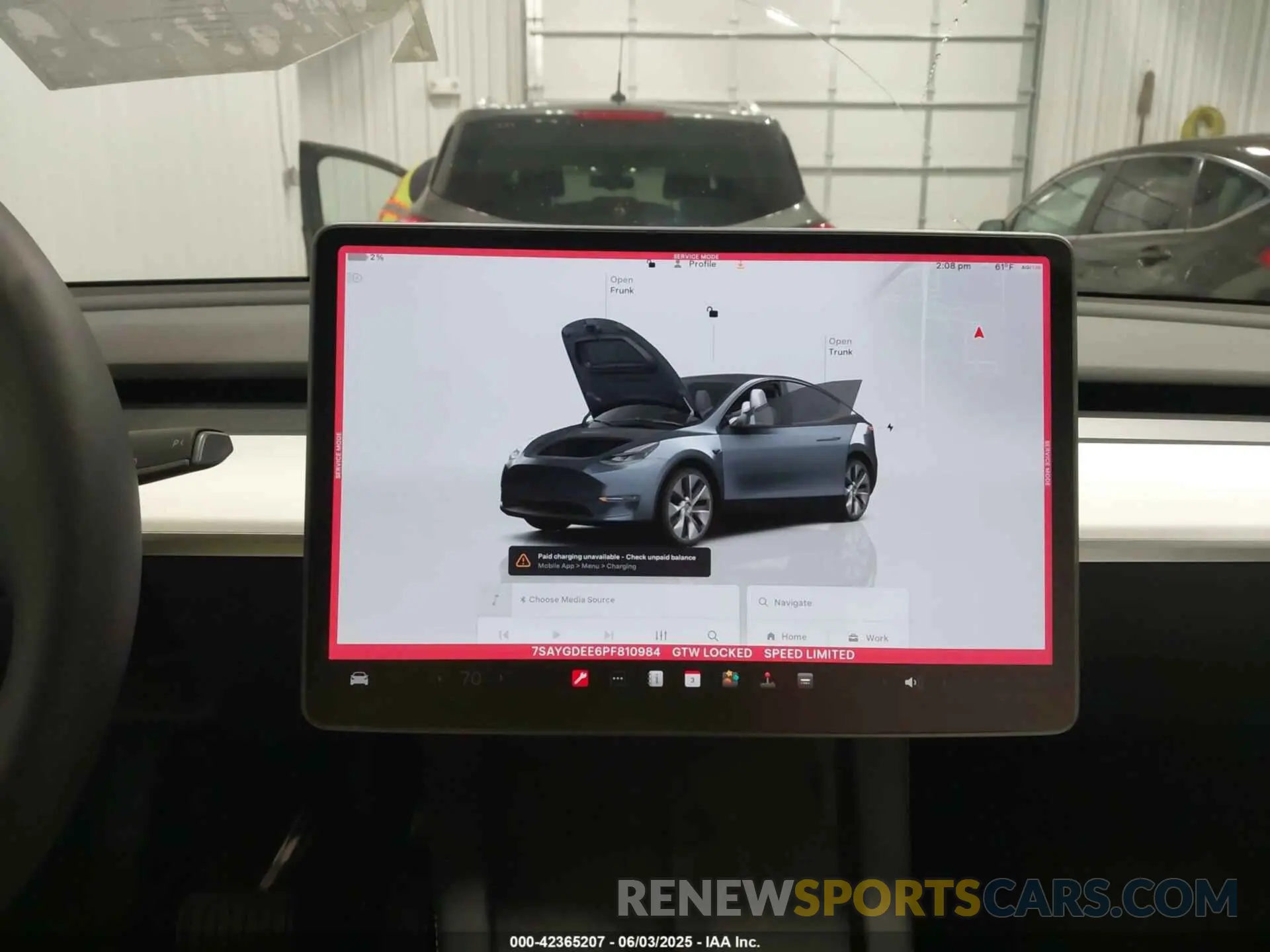 19 Photograph of a damaged car 7SAYGDEE6PF810984 TESLA MODEL Y 2023