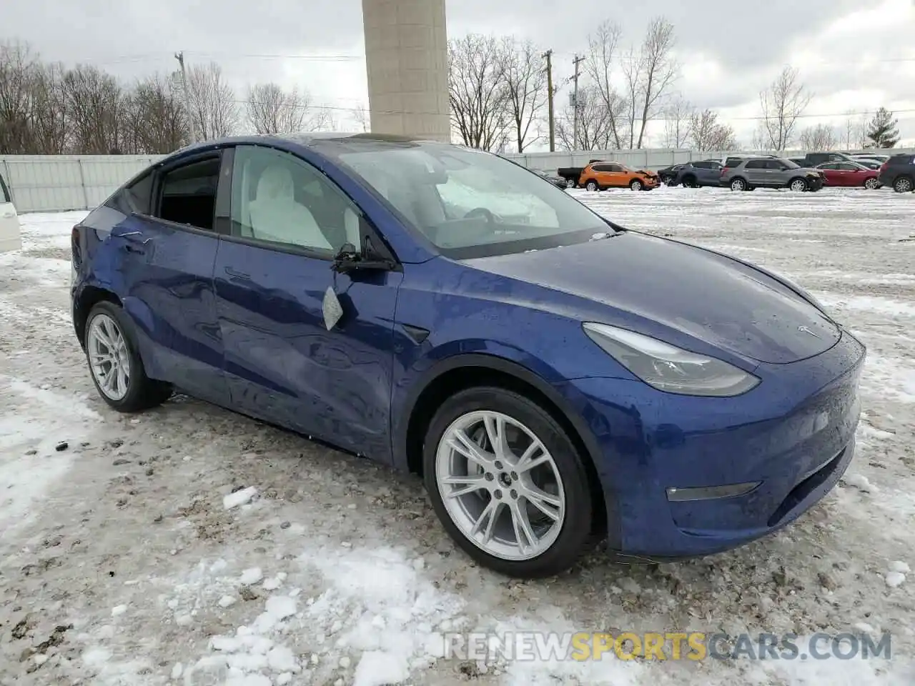 4 Photograph of a damaged car 7SAYGDEE6PF817224 TESLA MODEL Y 2023