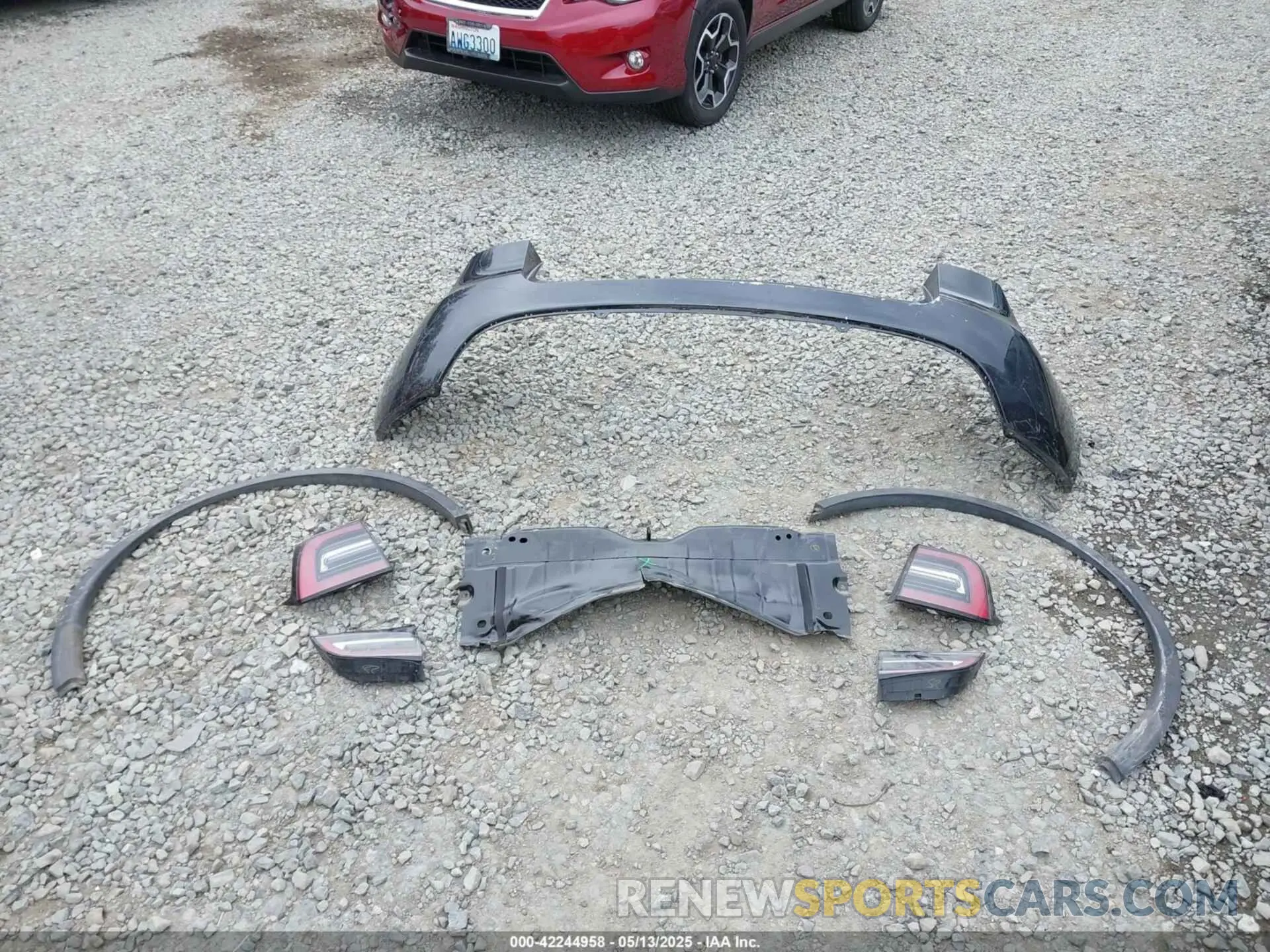 12 Photograph of a damaged car 7SAYGDEE6PF844200 TESLA MODEL Y 2023