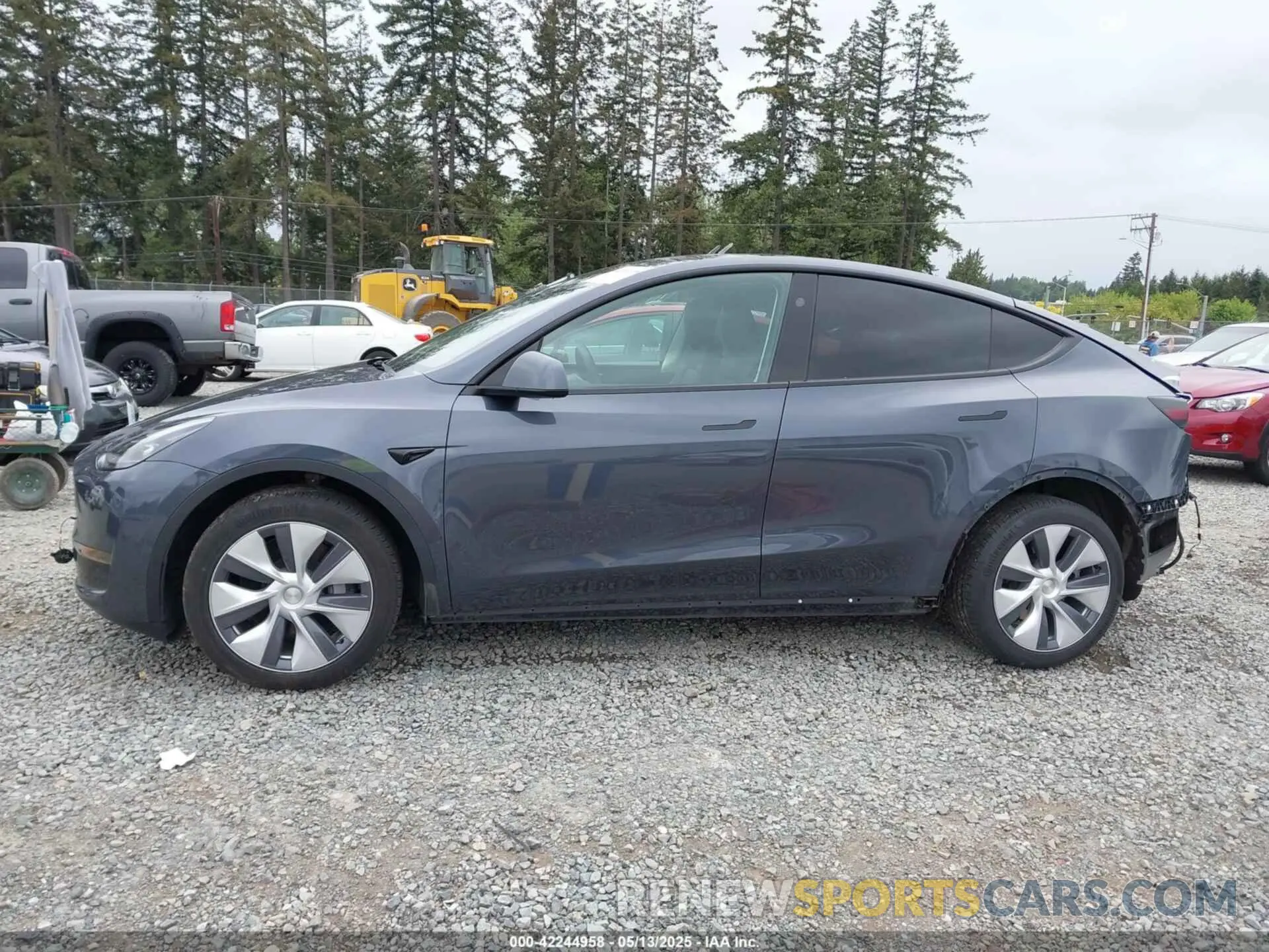 15 Photograph of a damaged car 7SAYGDEE6PF844200 TESLA MODEL Y 2023