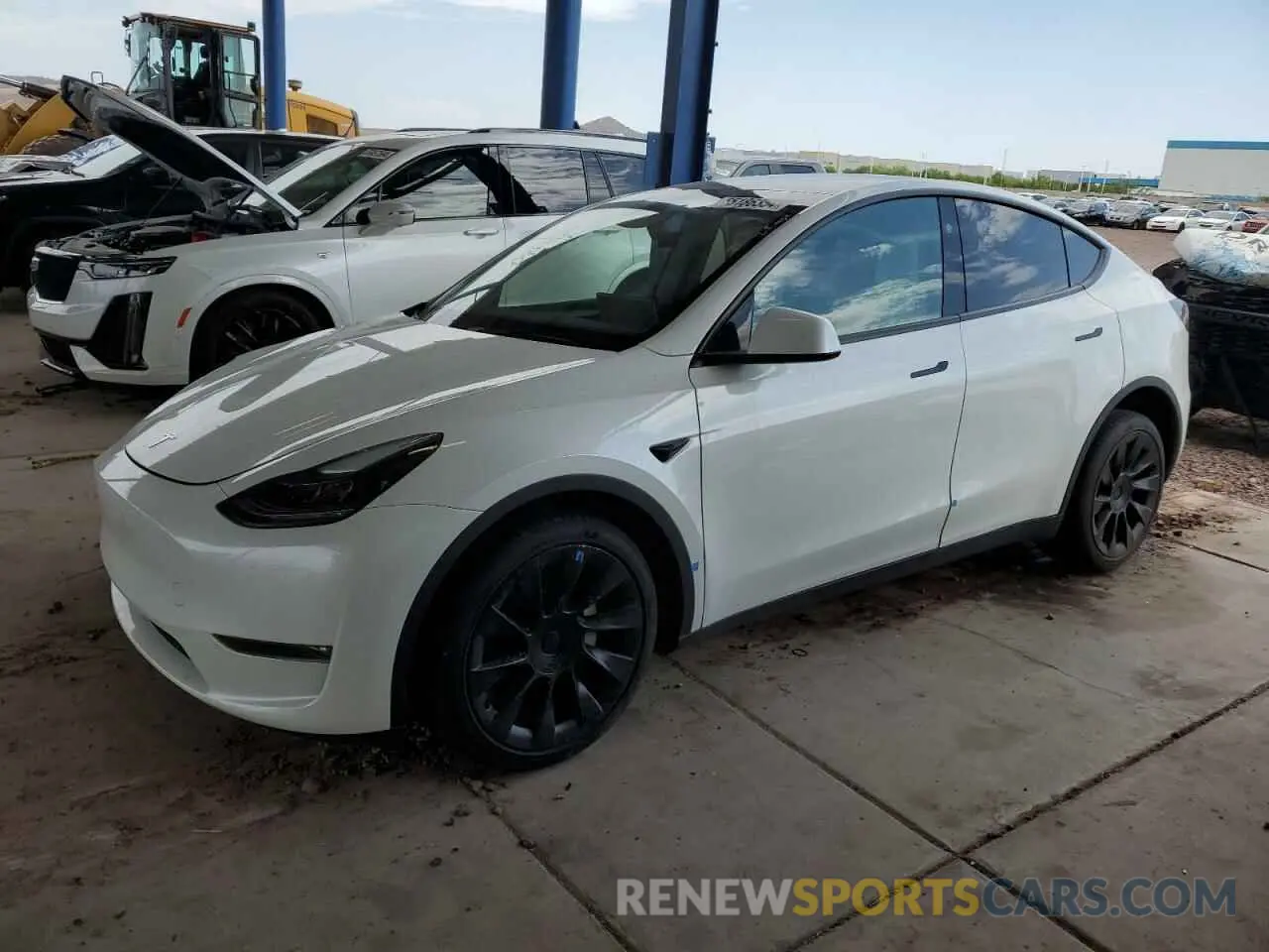 1 Photograph of a damaged car 7SAYGDEE6PF858274 TESLA MODEL Y 2023