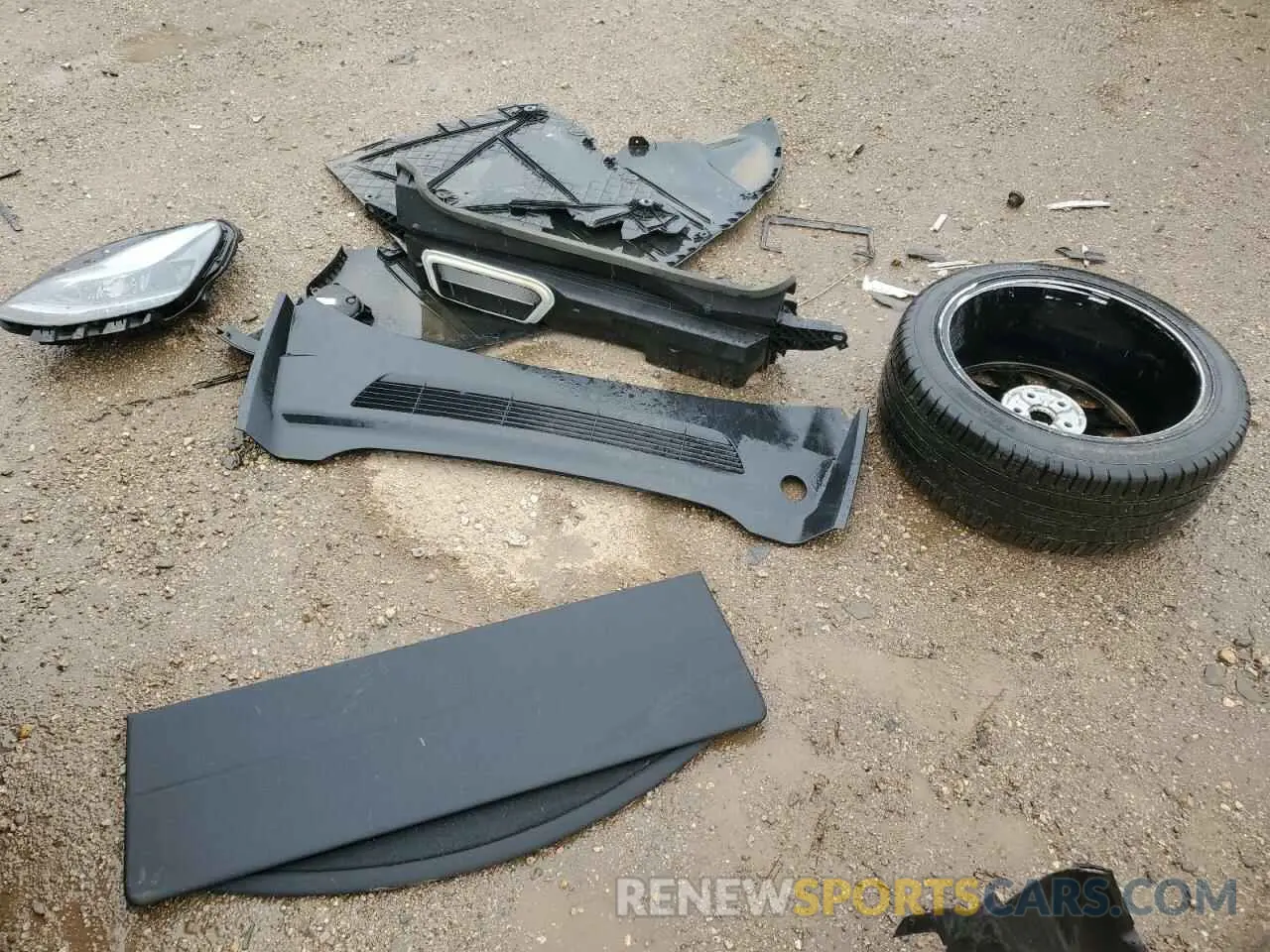 12 Photograph of a damaged car 7SAYGDEE6PF868805 TESLA MODEL Y 2023