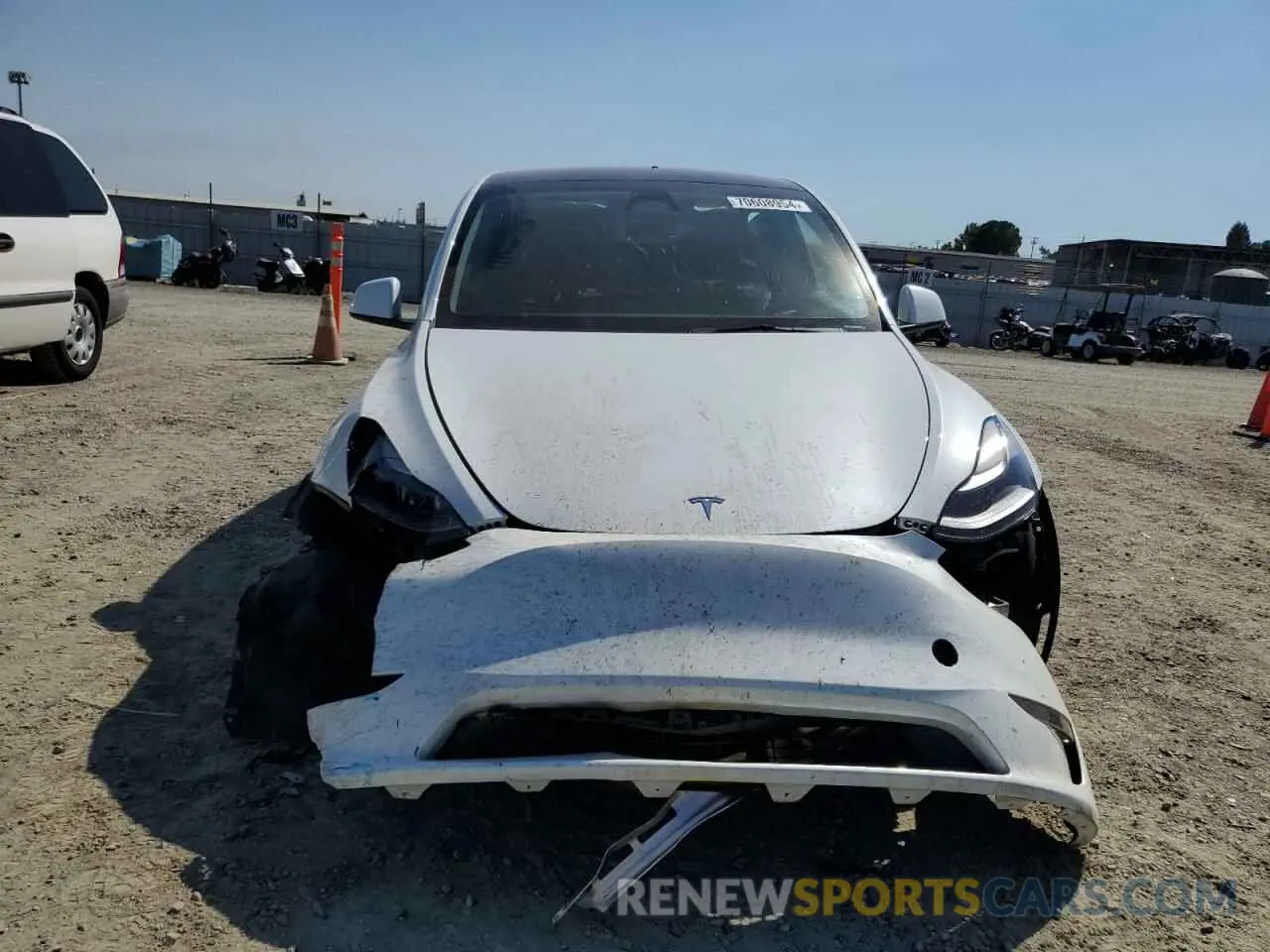 5 Photograph of a damaged car 7SAYGDEE6PF873860 TESLA MODEL Y 2023