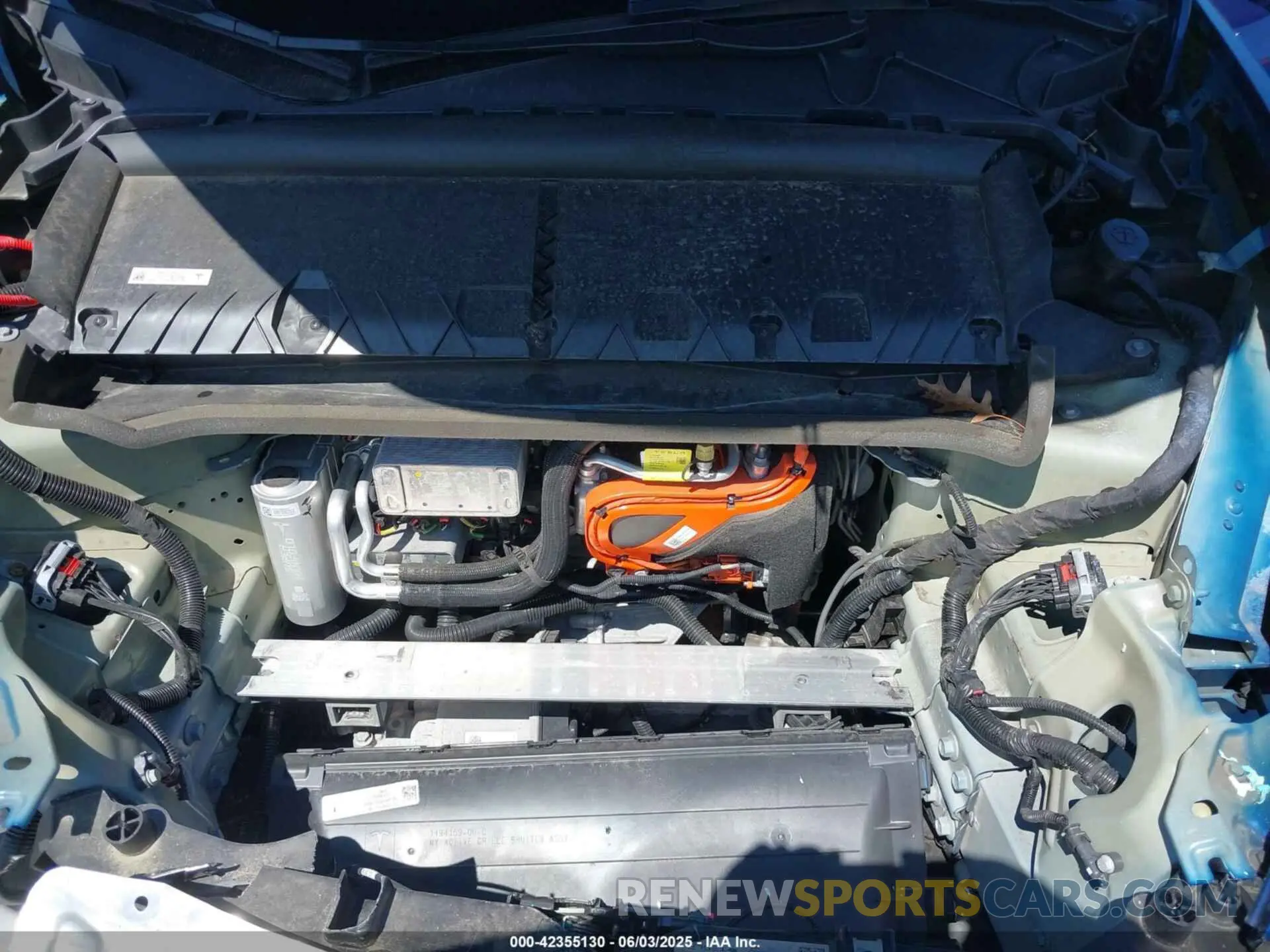 10 Photograph of a damaged car 7SAYGDEE6PF876399 TESLA MODEL Y 2023