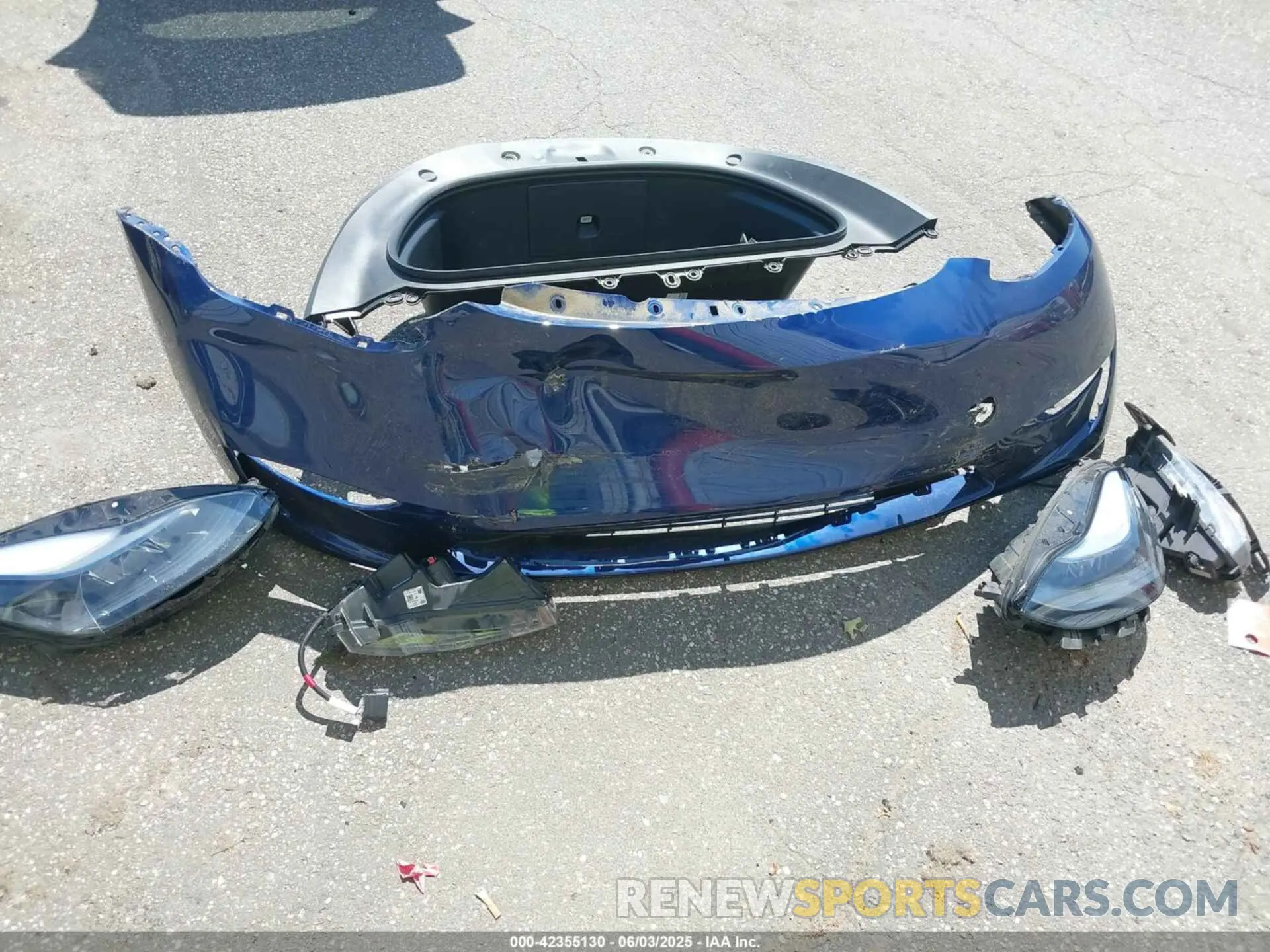 12 Photograph of a damaged car 7SAYGDEE6PF876399 TESLA MODEL Y 2023
