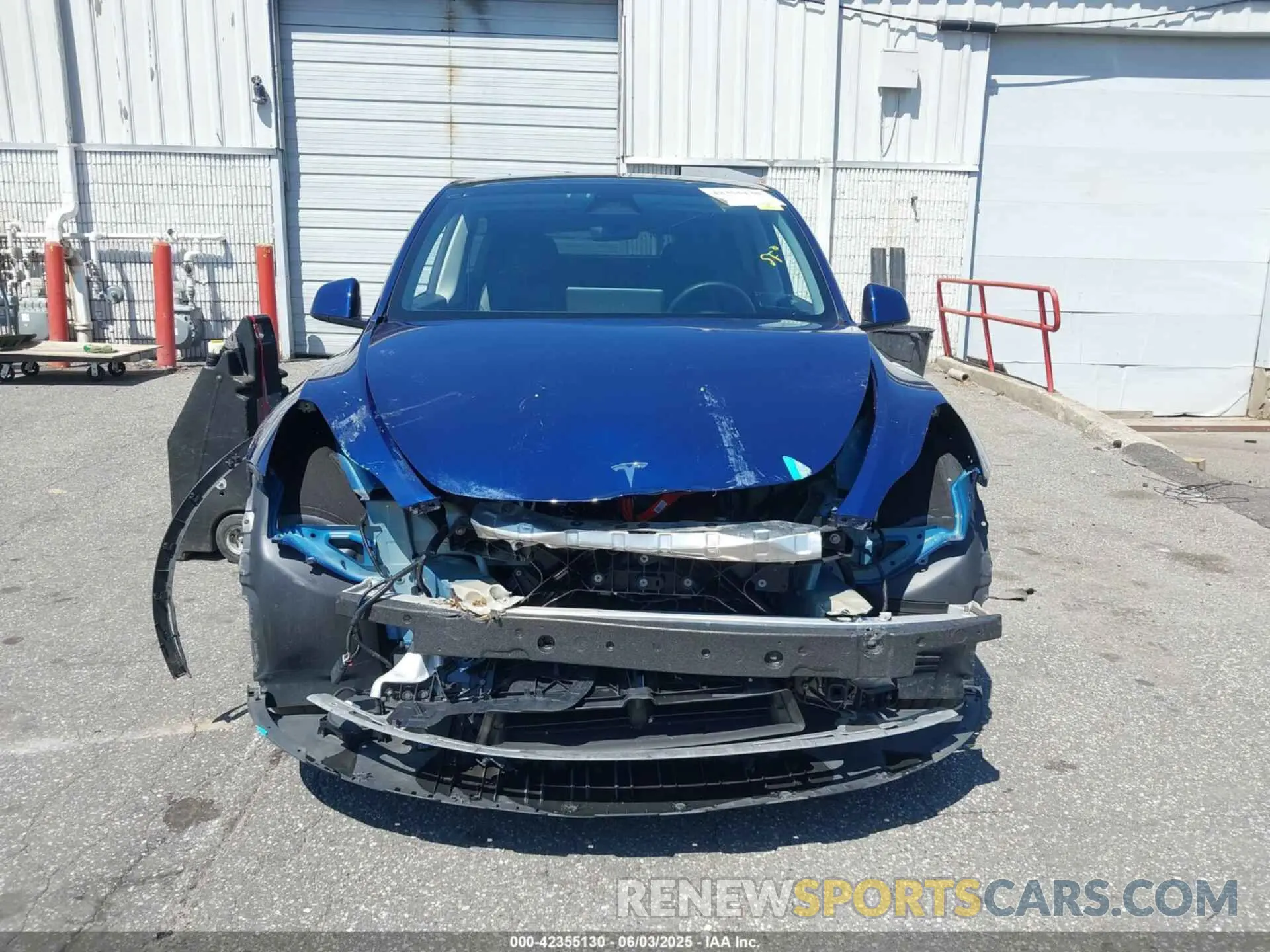 13 Photograph of a damaged car 7SAYGDEE6PF876399 TESLA MODEL Y 2023