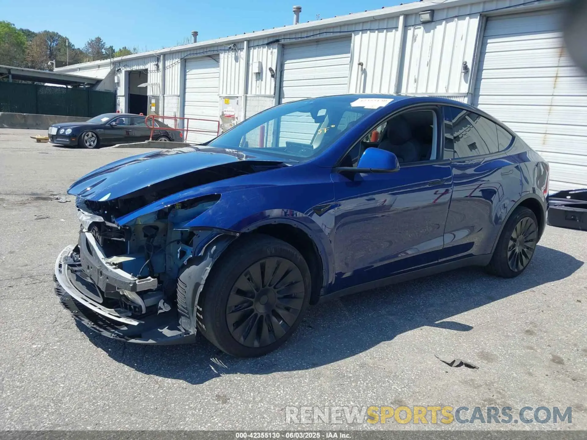 2 Photograph of a damaged car 7SAYGDEE6PF876399 TESLA MODEL Y 2023