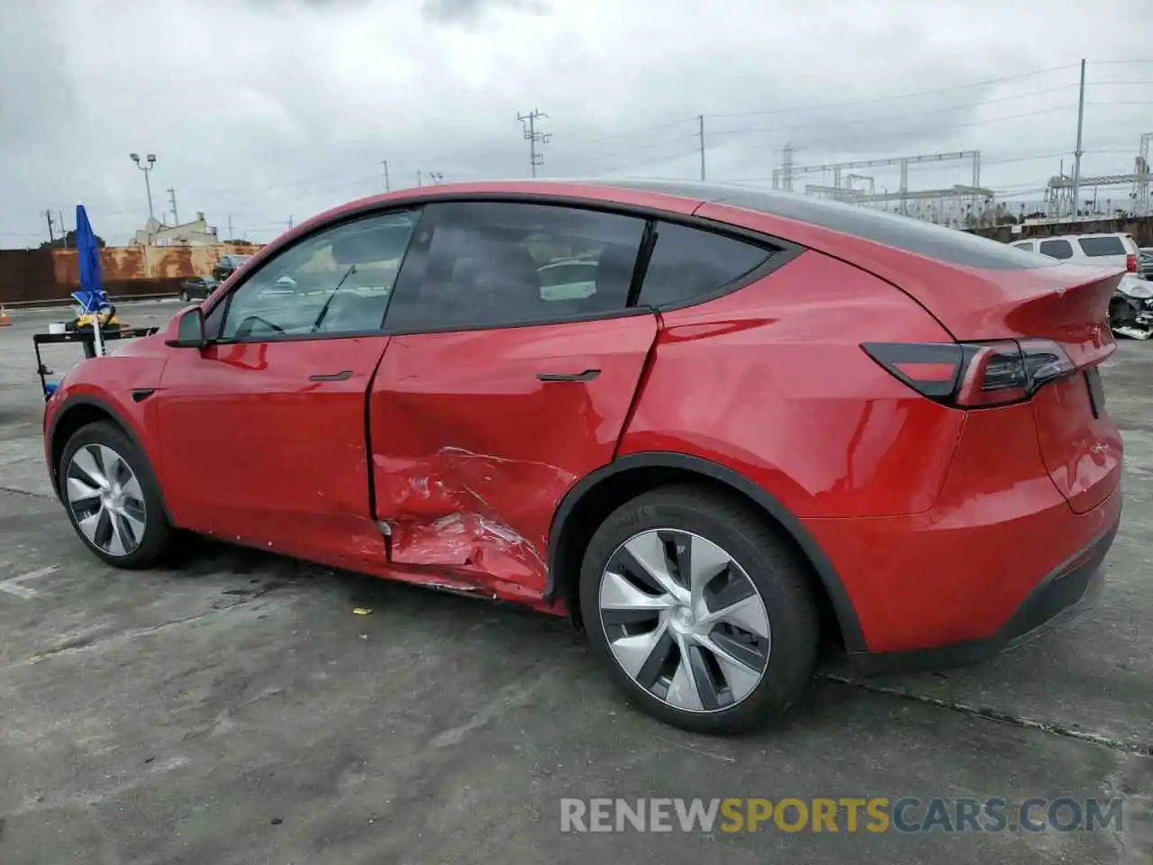 2 Photograph of a damaged car 7SAYGDEE6PF876404 TESLA MODEL Y 2023