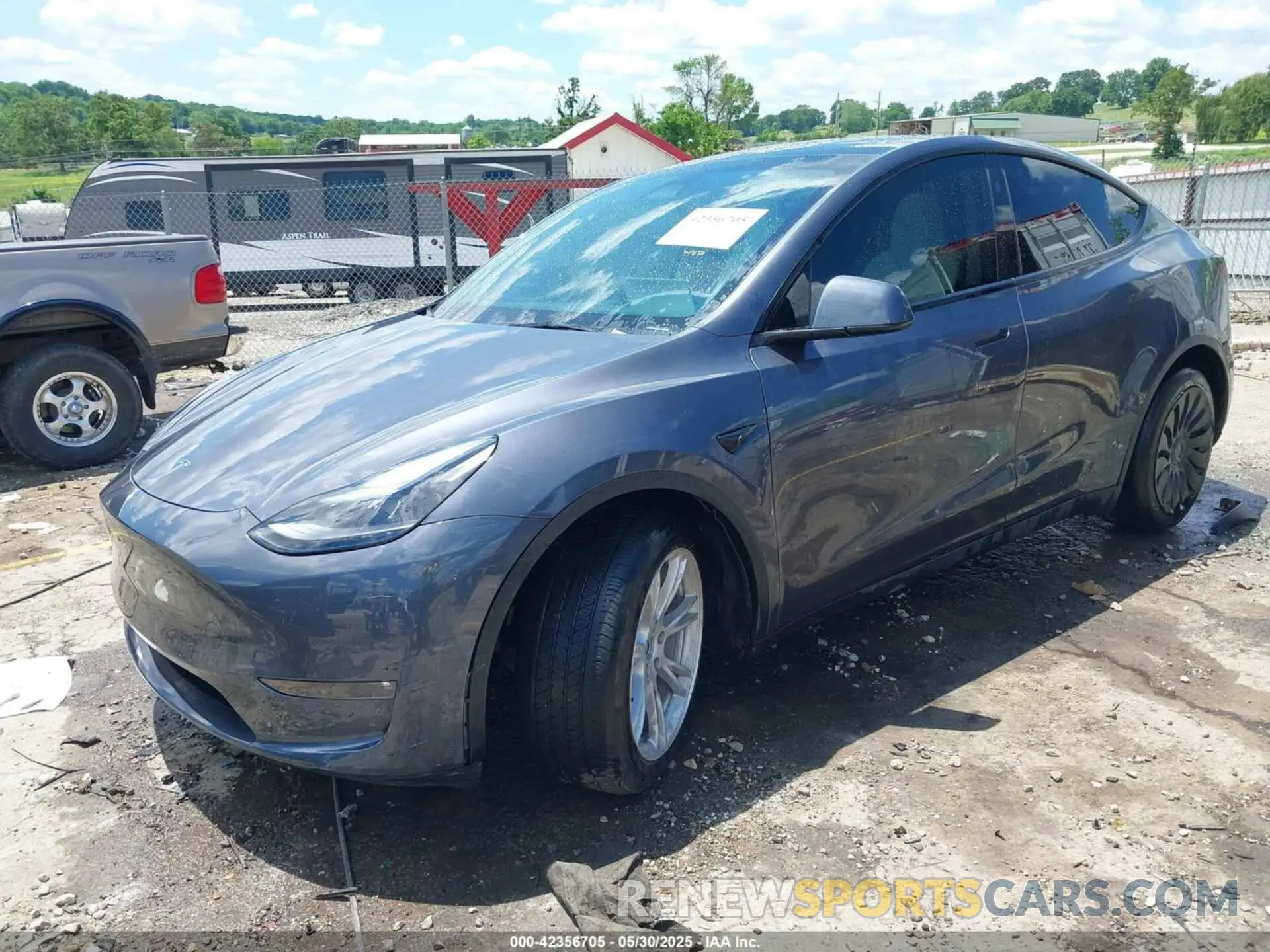 2 Photograph of a damaged car 7SAYGDEE6PF892439 TESLA MODEL Y 2023