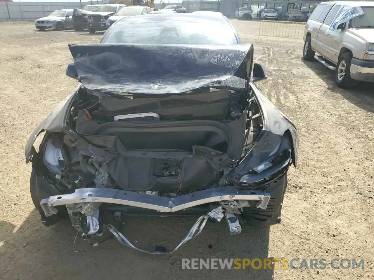 5 Photograph of a damaged car 7SAYGDEE6PF910258 TESLA MODEL Y 2023