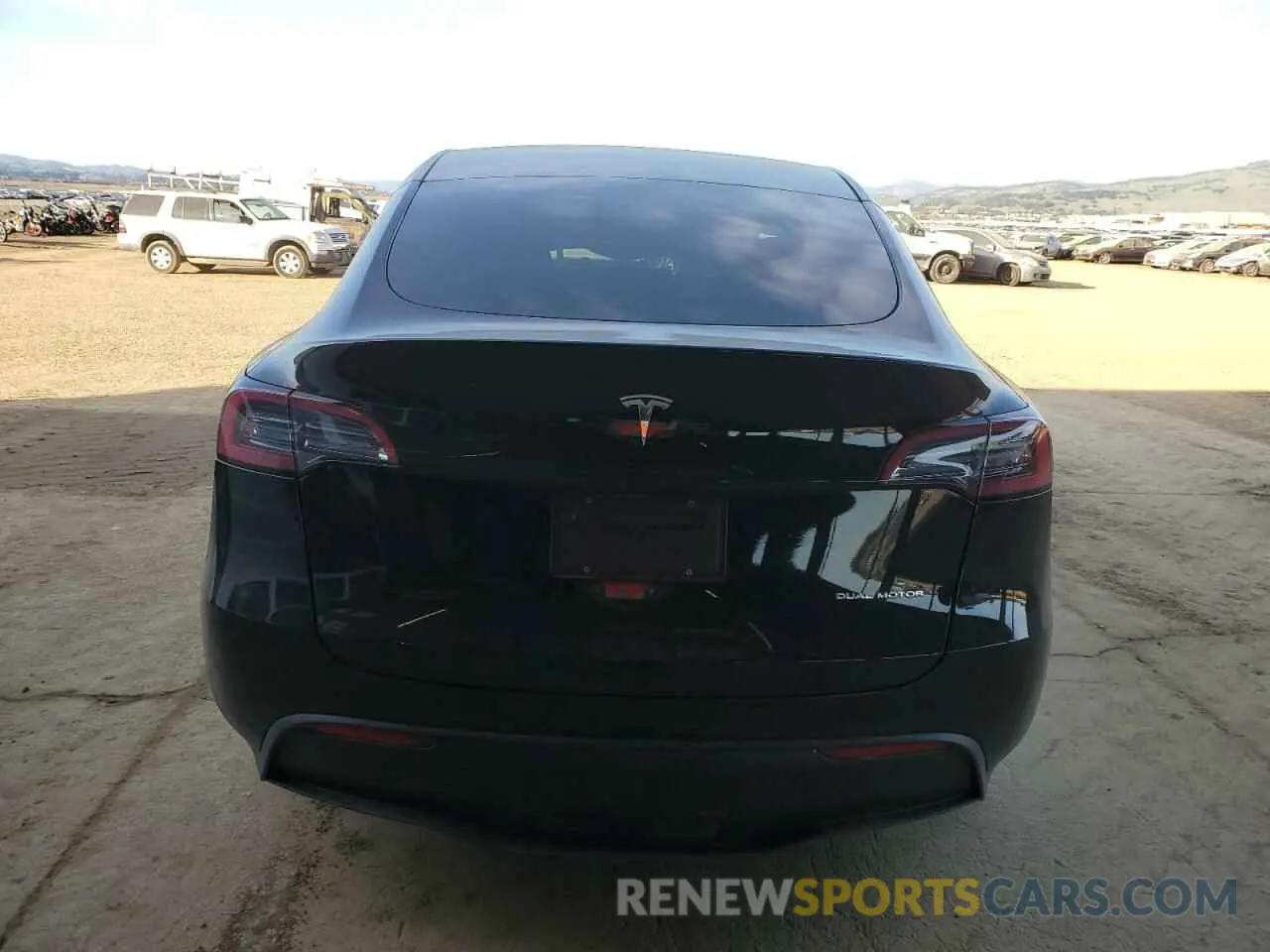 6 Photograph of a damaged car 7SAYGDEE6PF910258 TESLA MODEL Y 2023