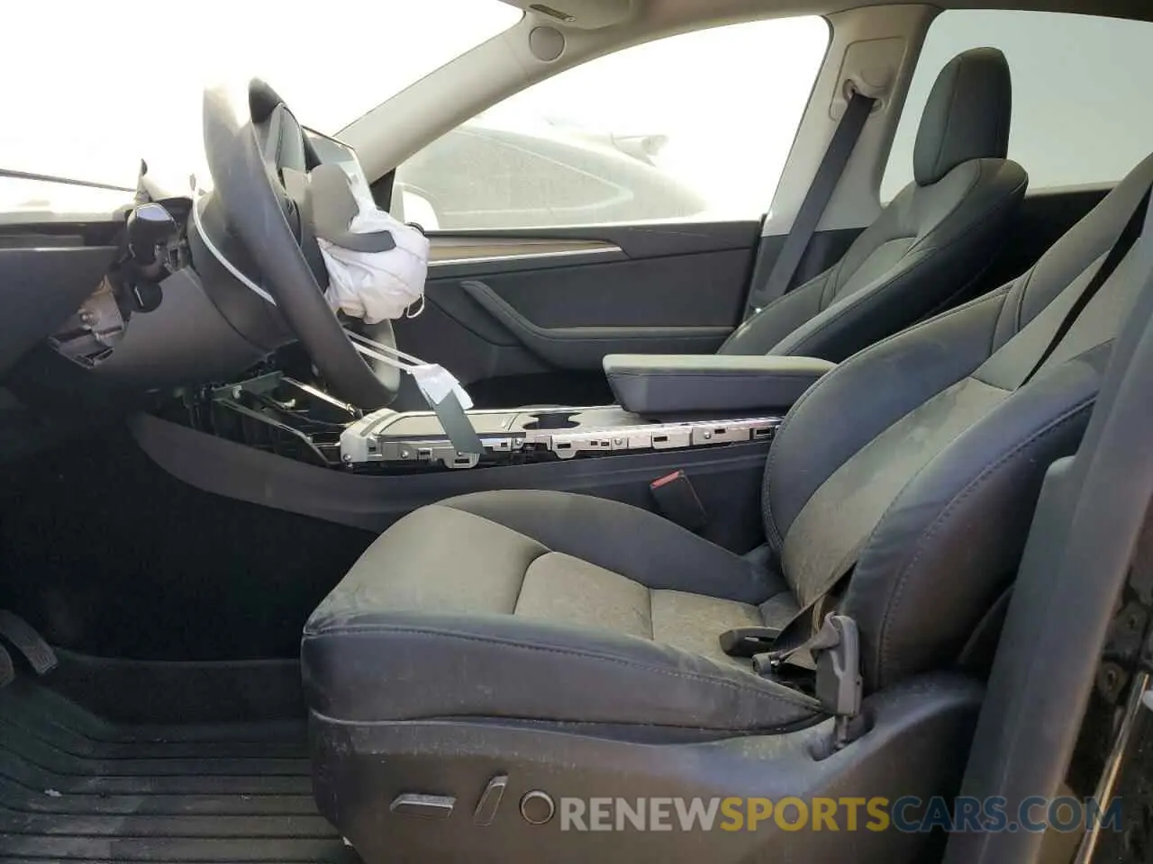 7 Photograph of a damaged car 7SAYGDEE6PF910258 TESLA MODEL Y 2023