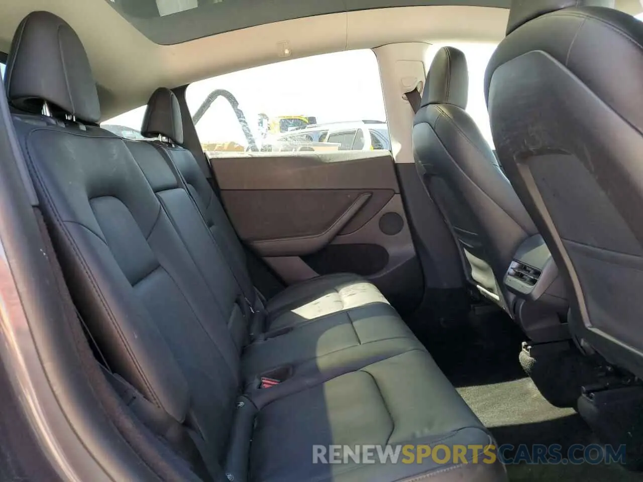 11 Photograph of a damaged car 7SAYGDEE7PA025631 TESLA MODEL Y 2023