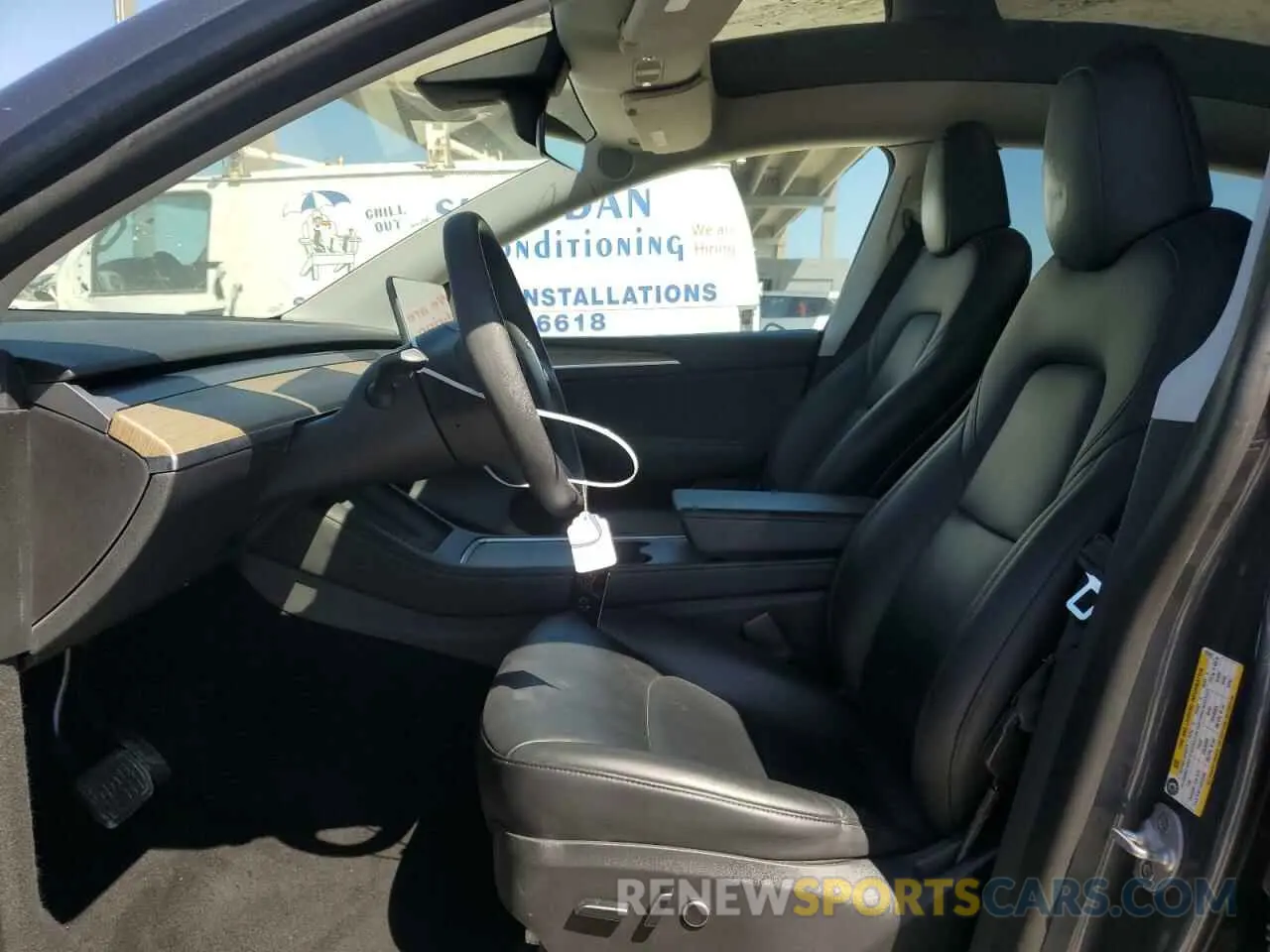7 Photograph of a damaged car 7SAYGDEE7PA025631 TESLA MODEL Y 2023
