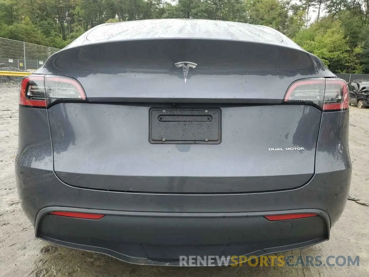 6 Photograph of a damaged car 7SAYGDEE7PA037312 TESLA MODEL Y 2023
