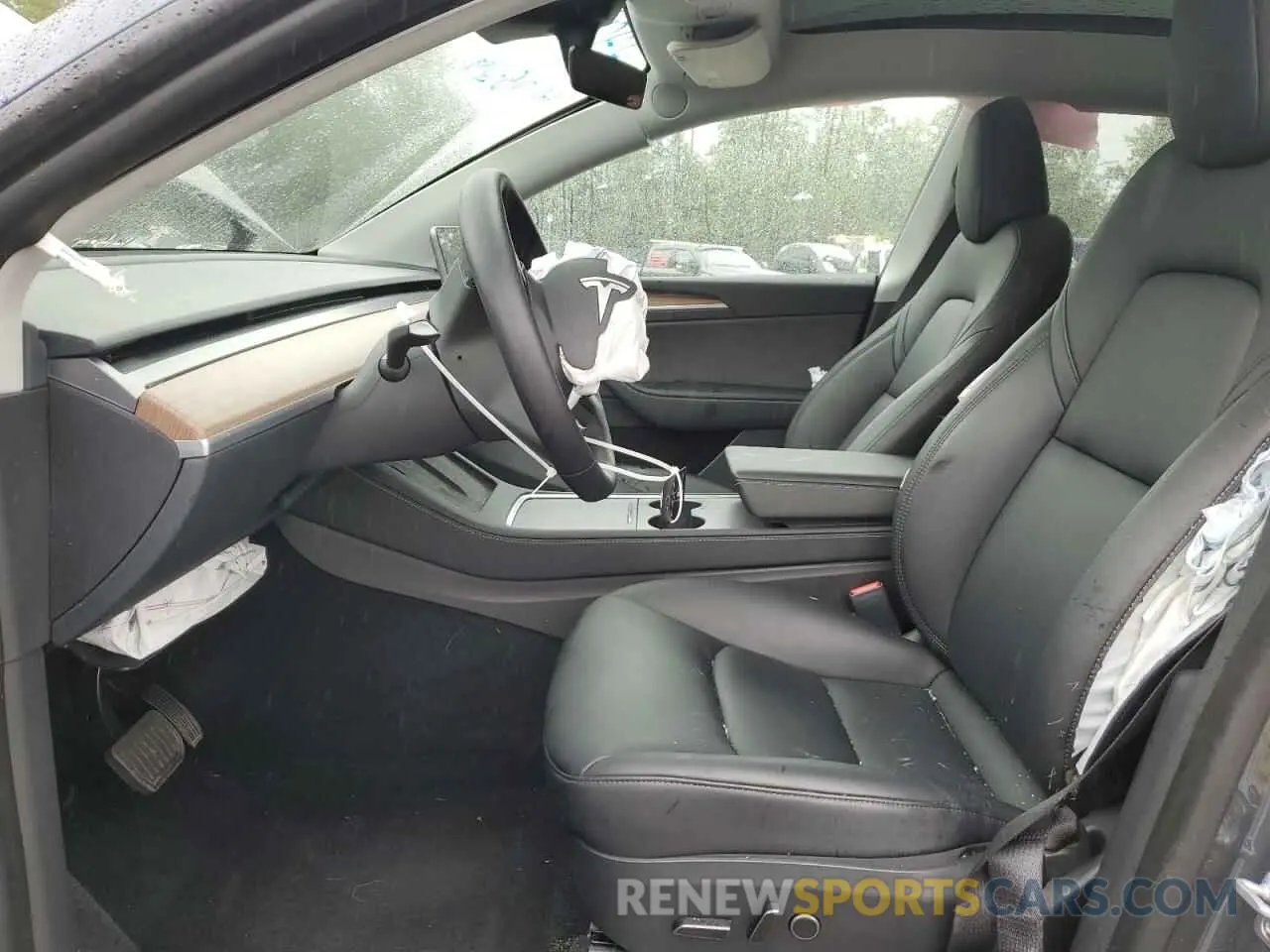 7 Photograph of a damaged car 7SAYGDEE7PA037312 TESLA MODEL Y 2023